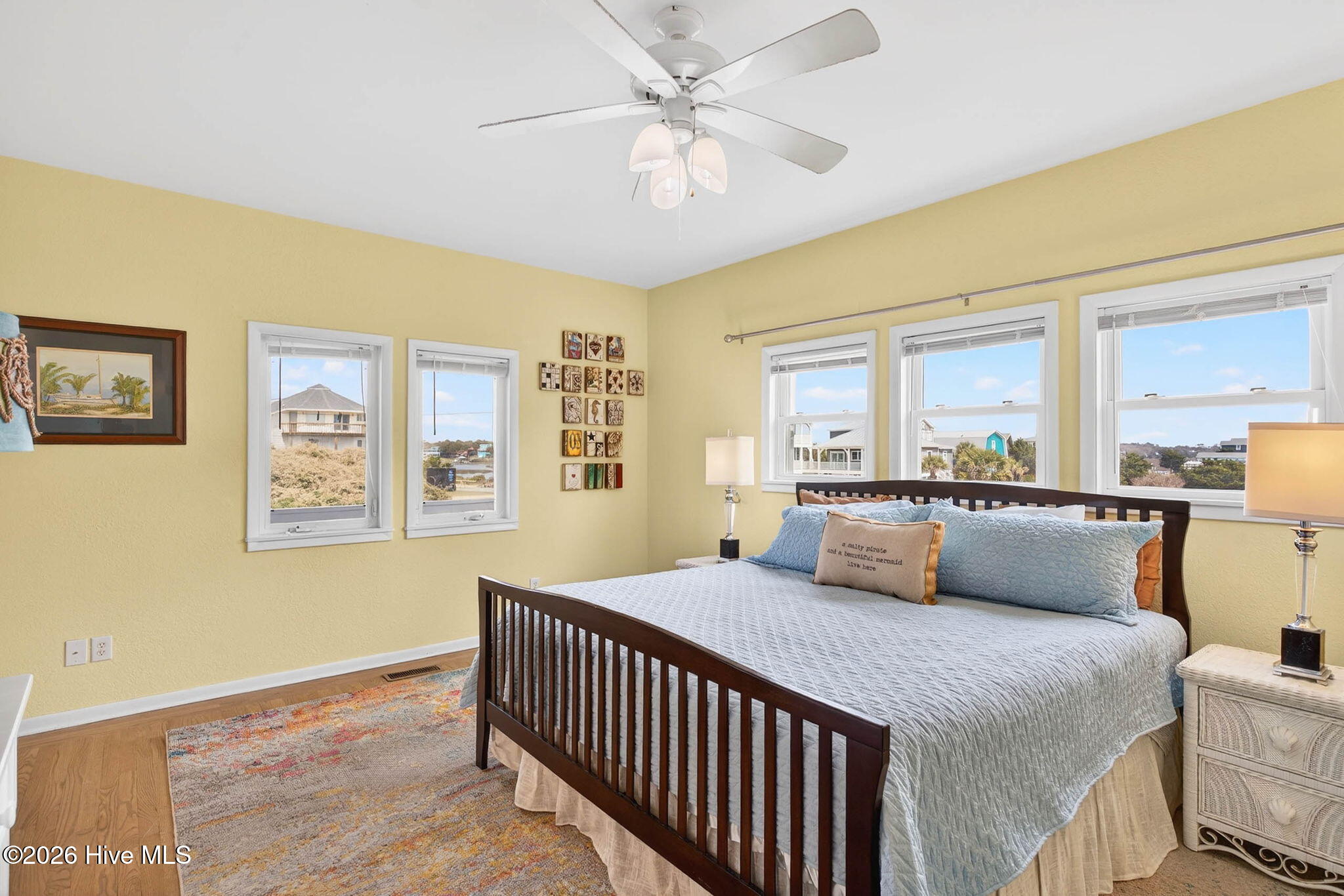 100562885 | Photo 20