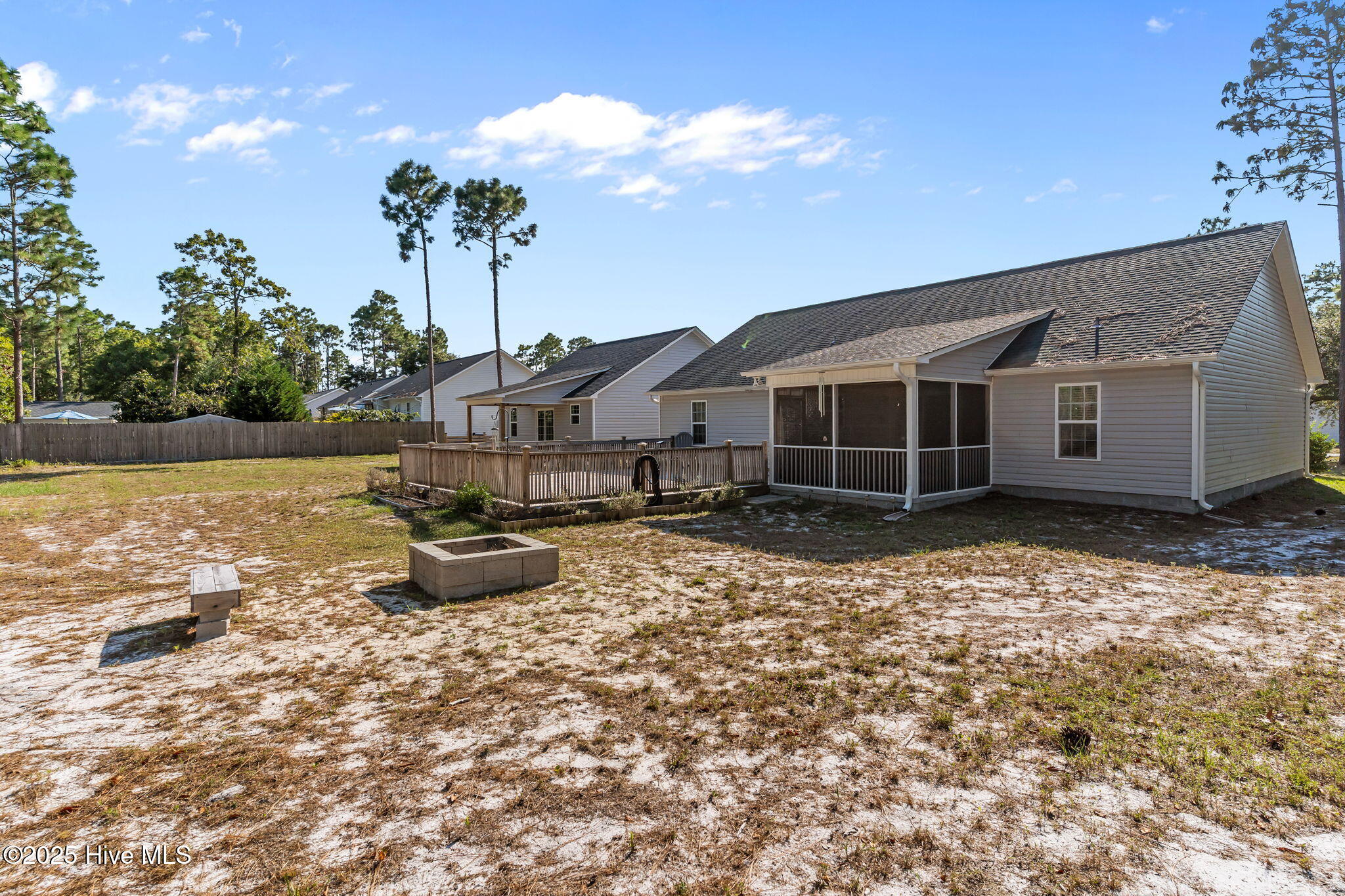 100530347 | Photo 54