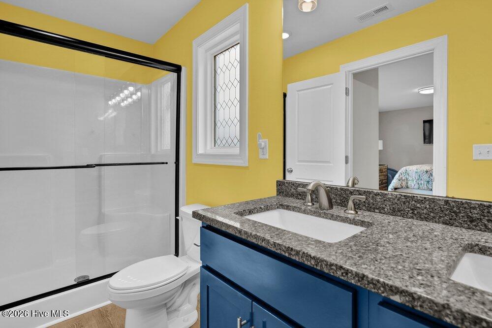 100558535 | Photo 15