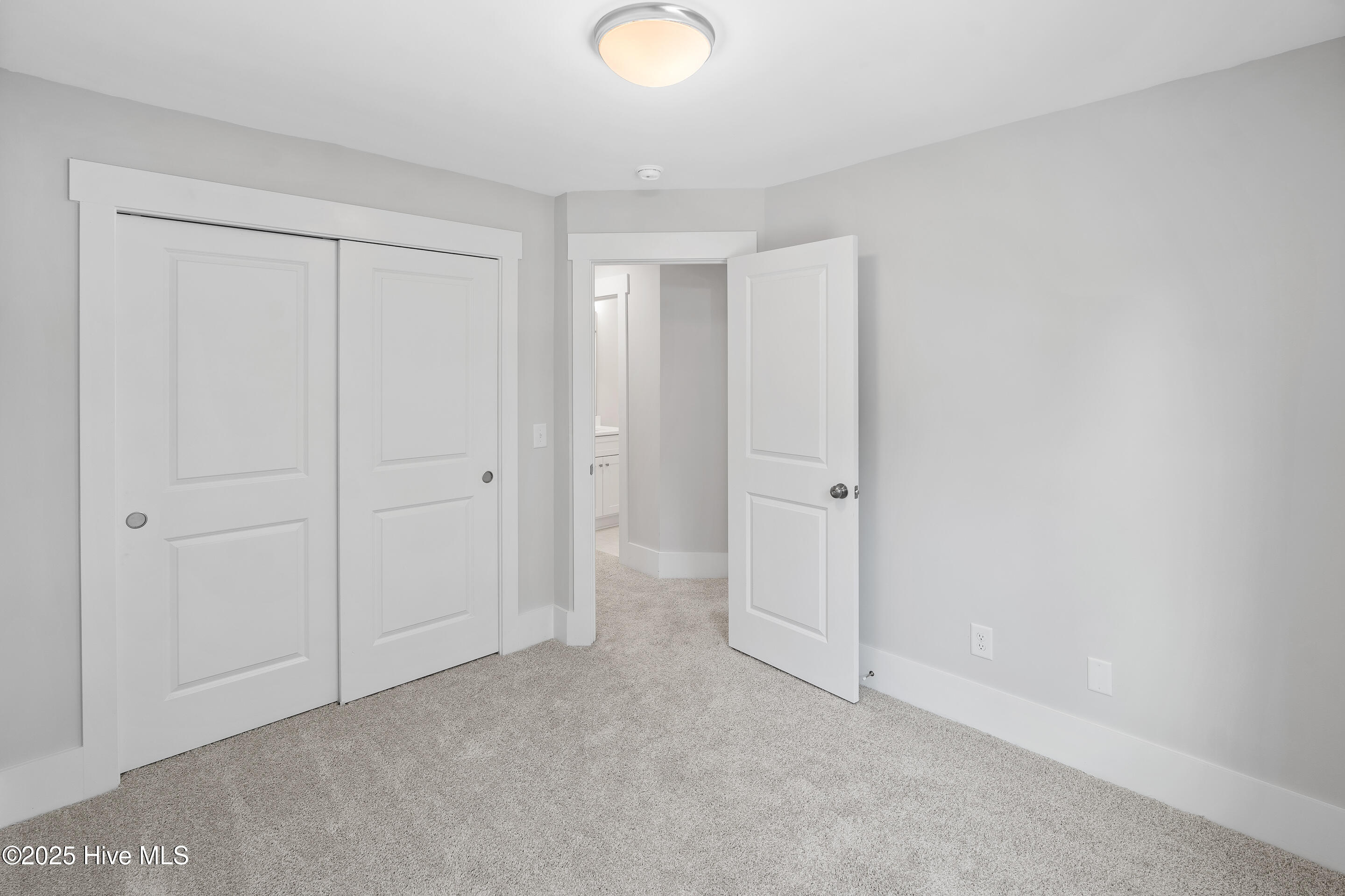 100554918 | Photo 30