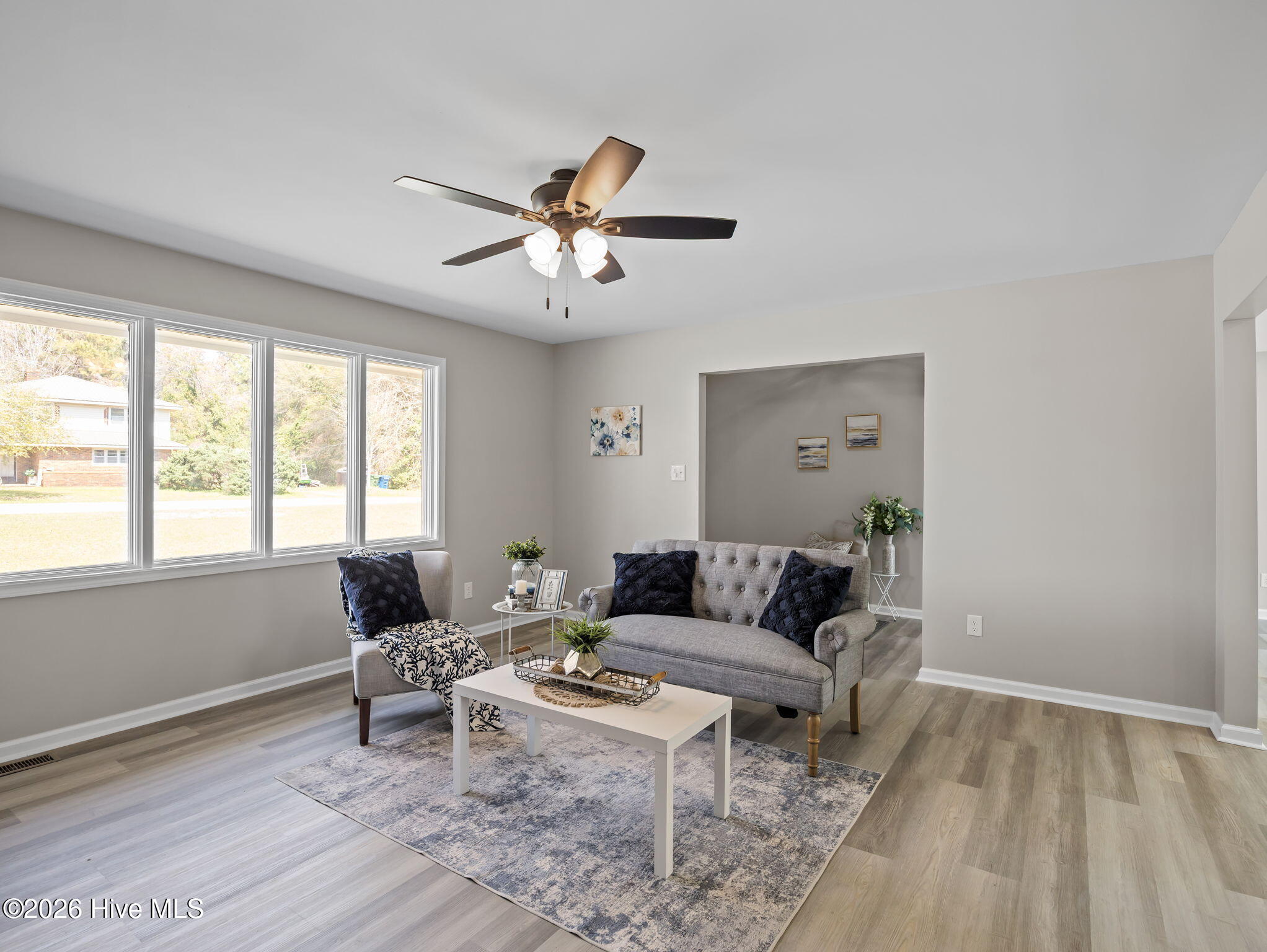 100562789 | Photo 10