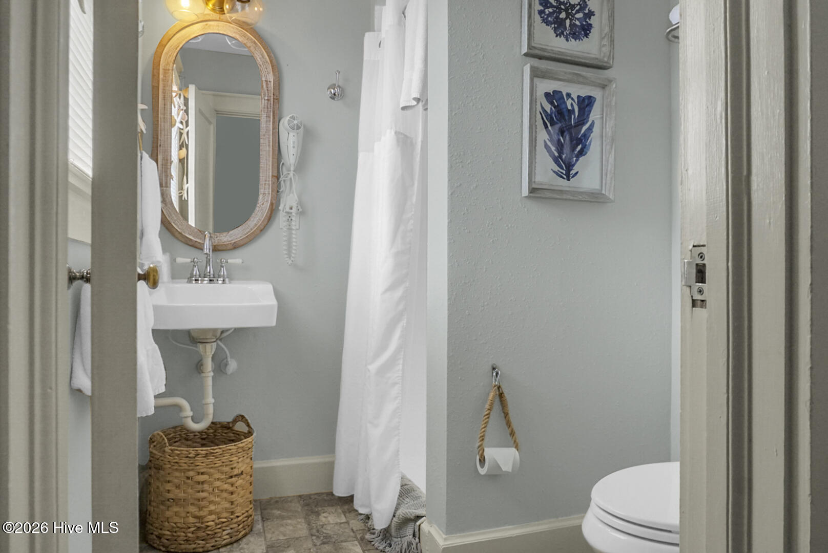 100555839 | Photo 66