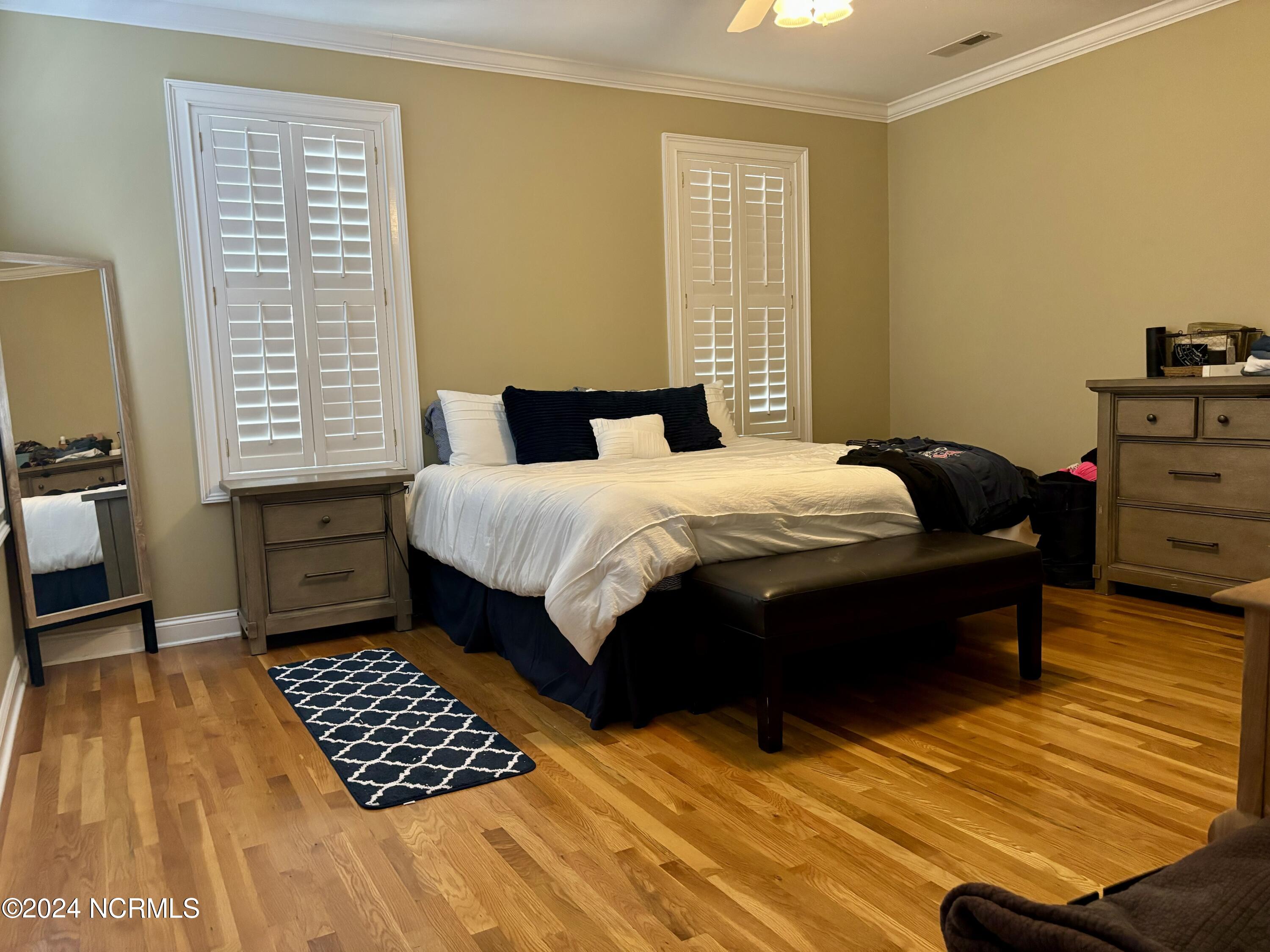 100544447 | Photo 16