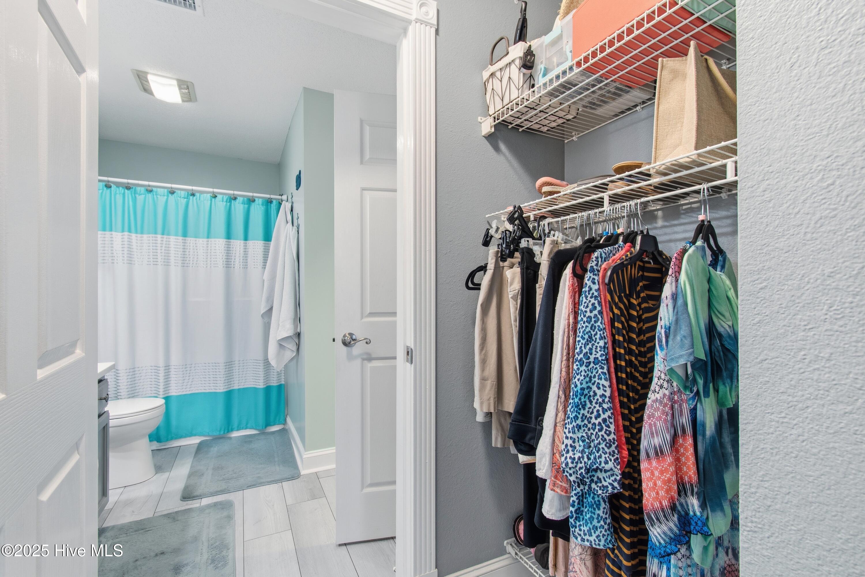 100545447 | Photo 19