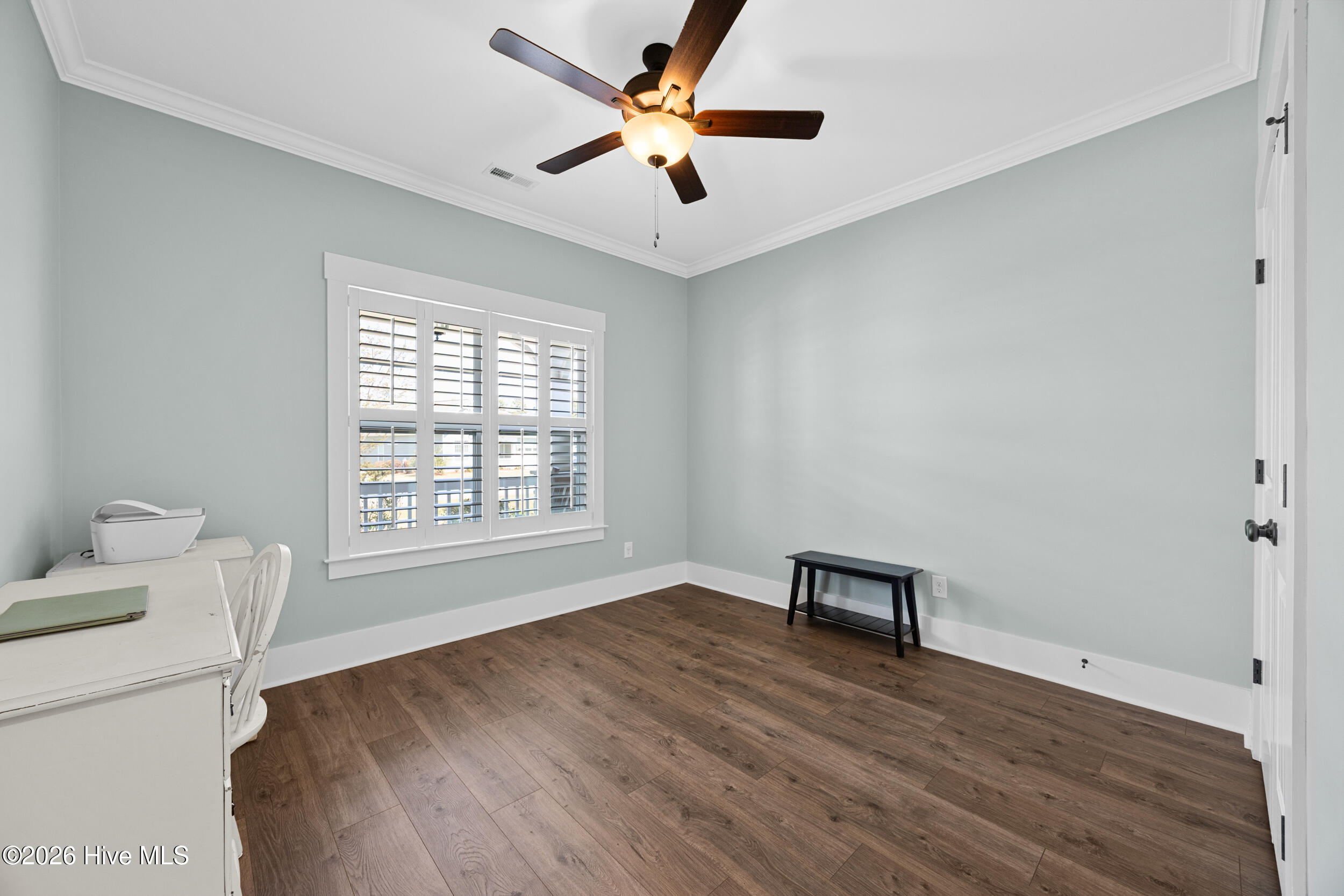 100564447 | Photo 26