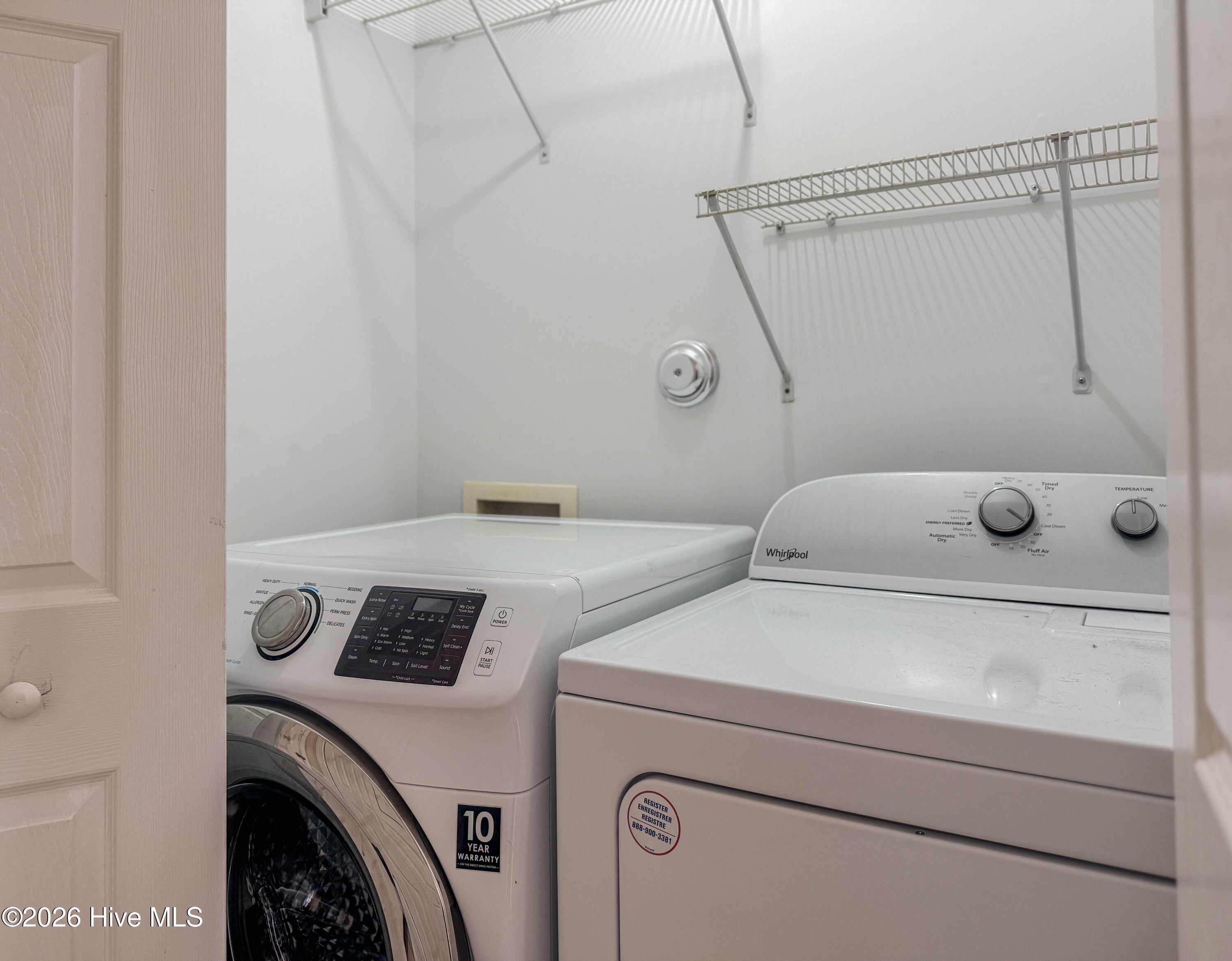 100554252 | Photo 23