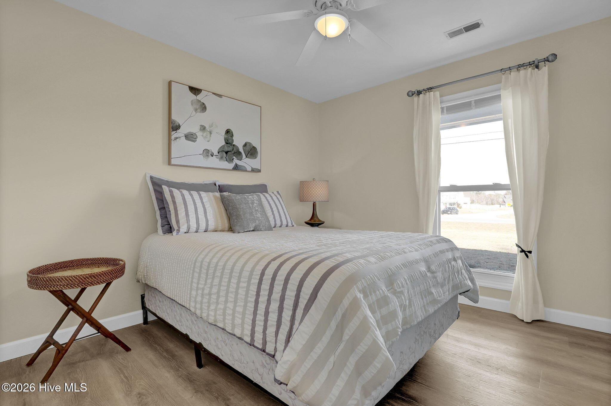 100548180 | Photo 18