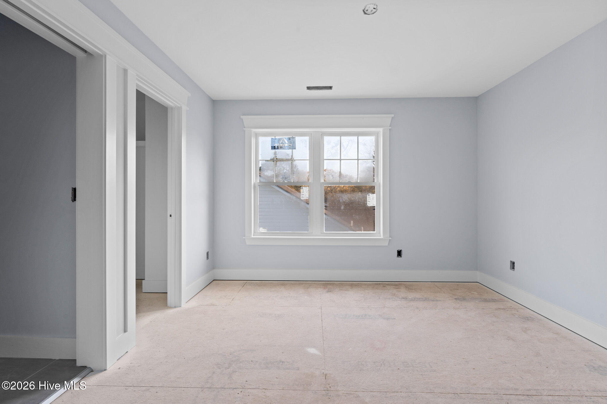 100546665 | Photo 17