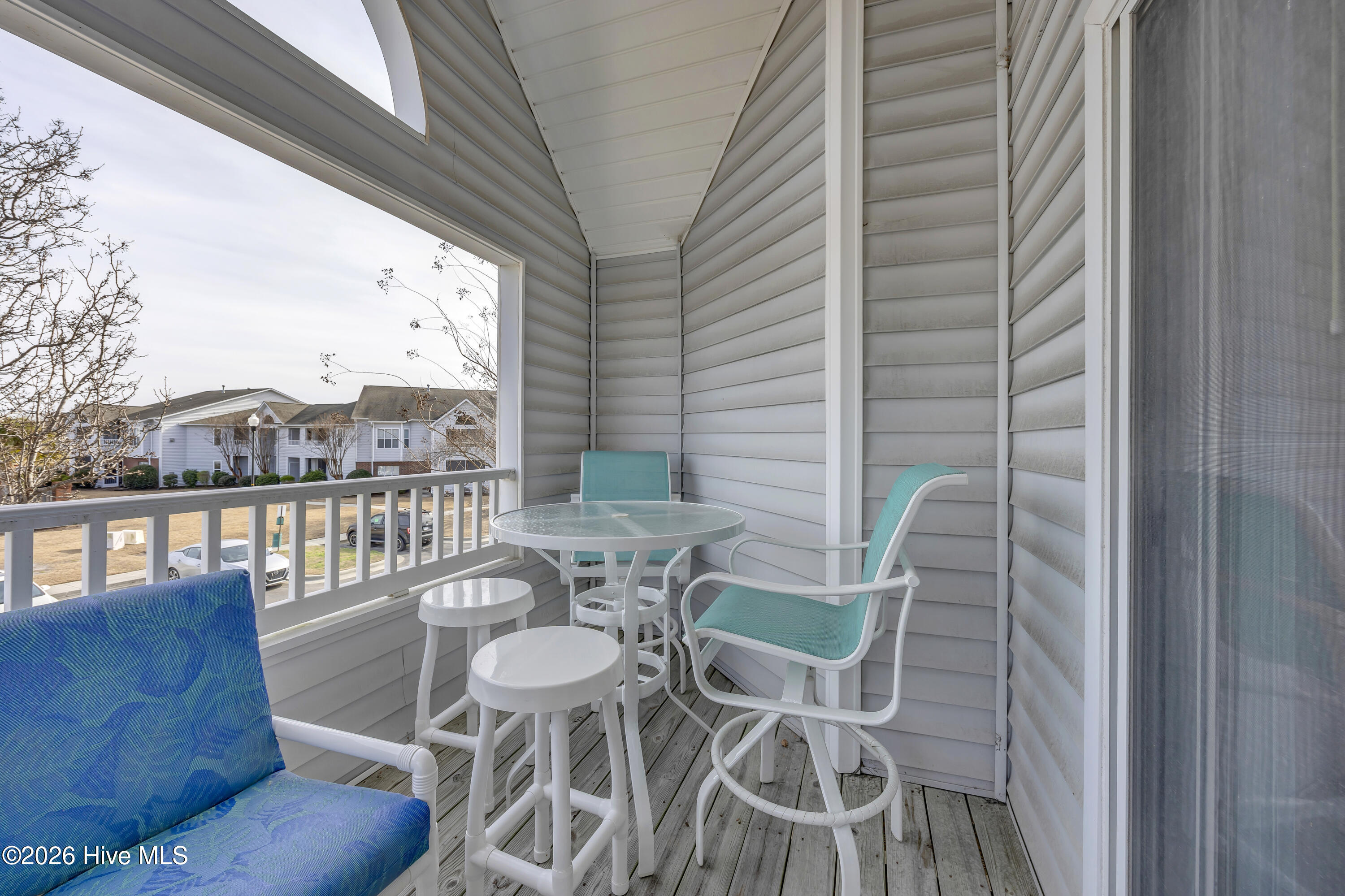 100550758 | Photo 20