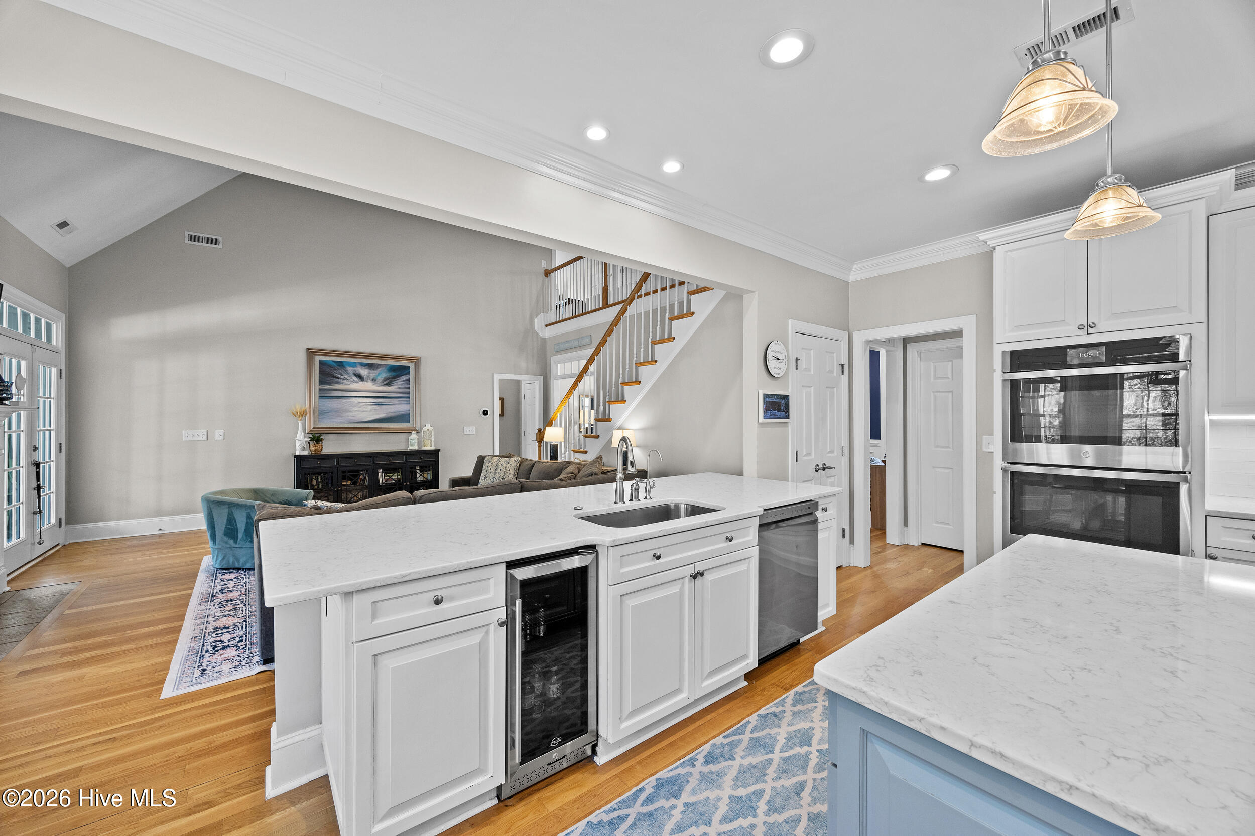 100565771 | Photo 20