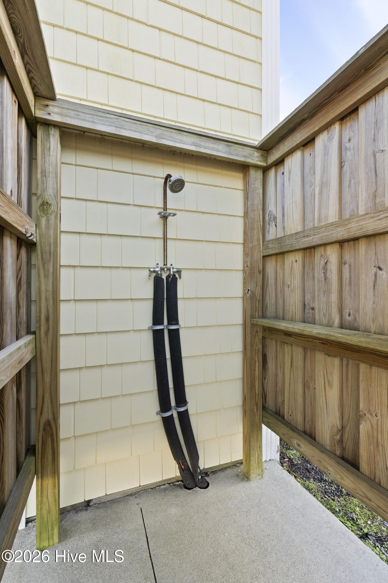 100555944 | Photo 57