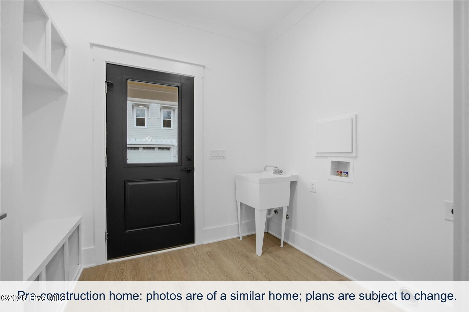 100567849 | Photo 19