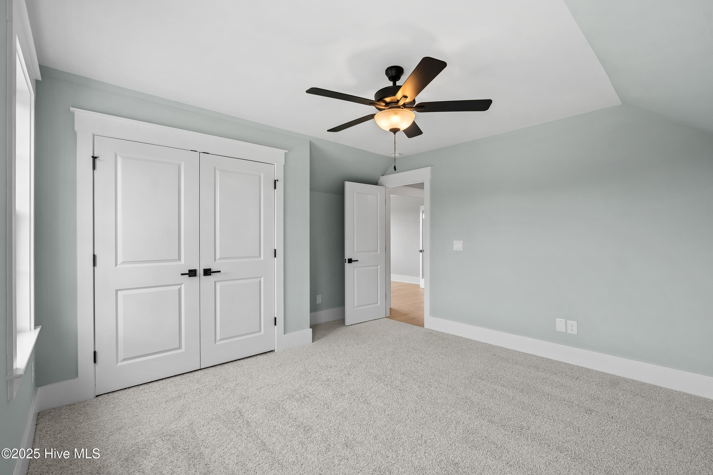 100552553 | Photo 37