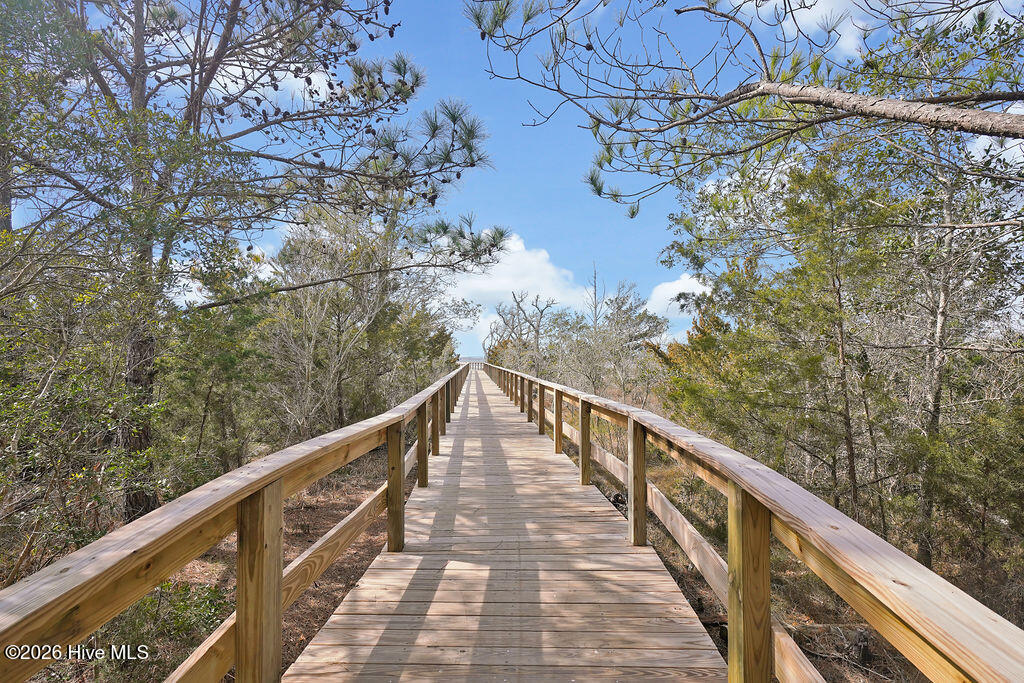 100547716 | Photo 44