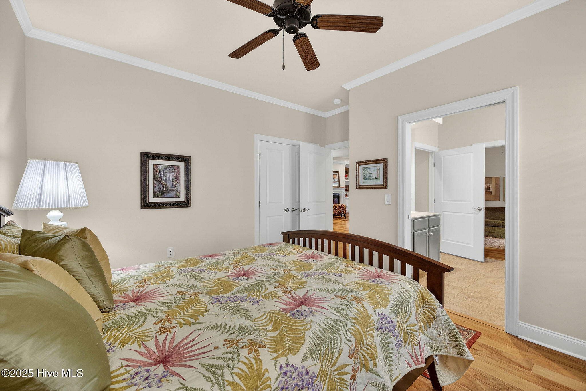 100544903 | Photo 34