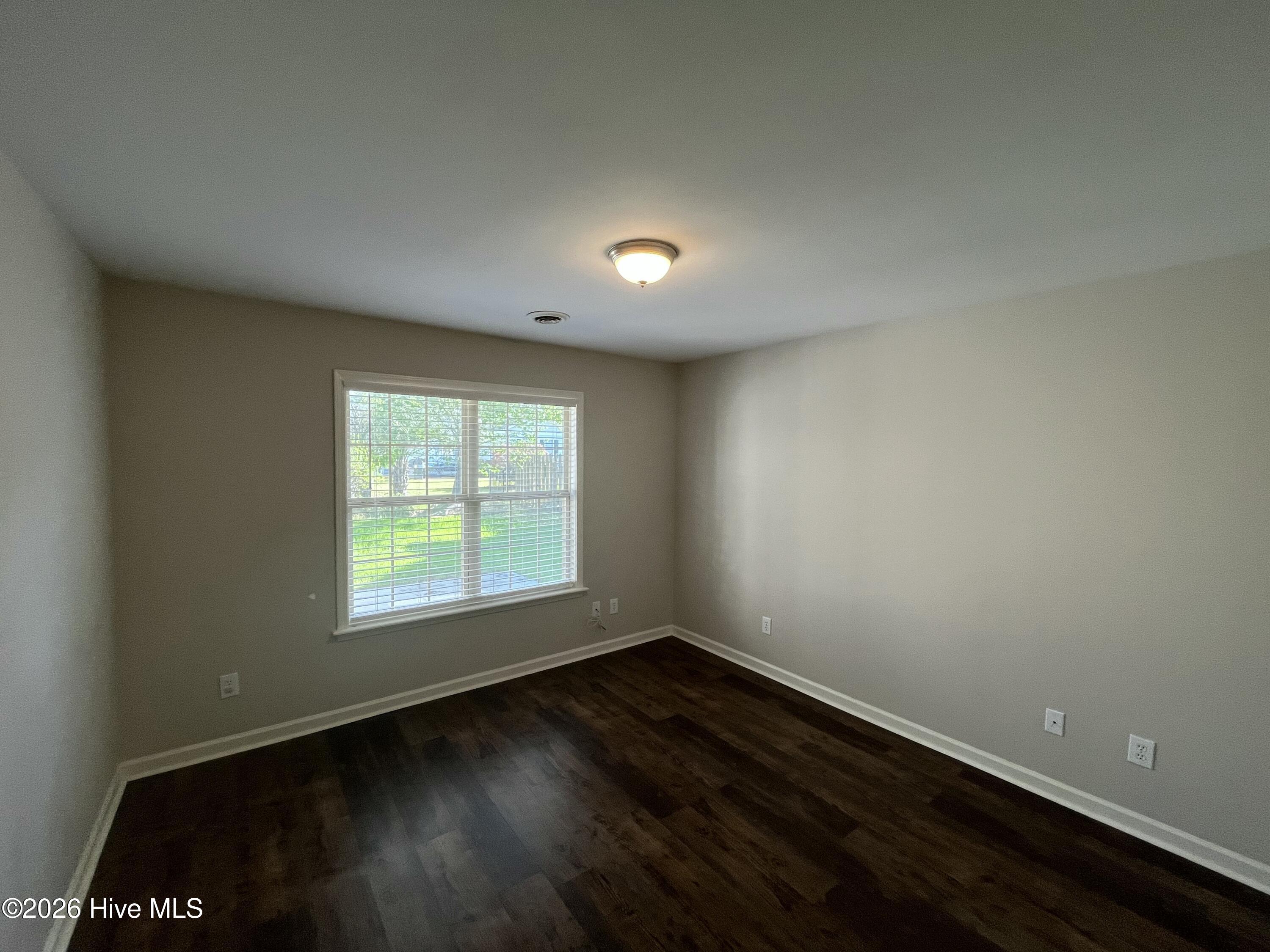 100565460 | Photo 17