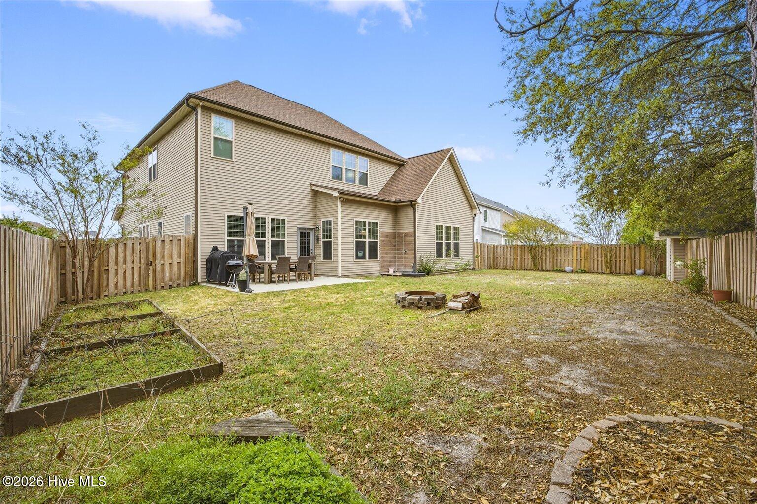 100565930 | Photo 48