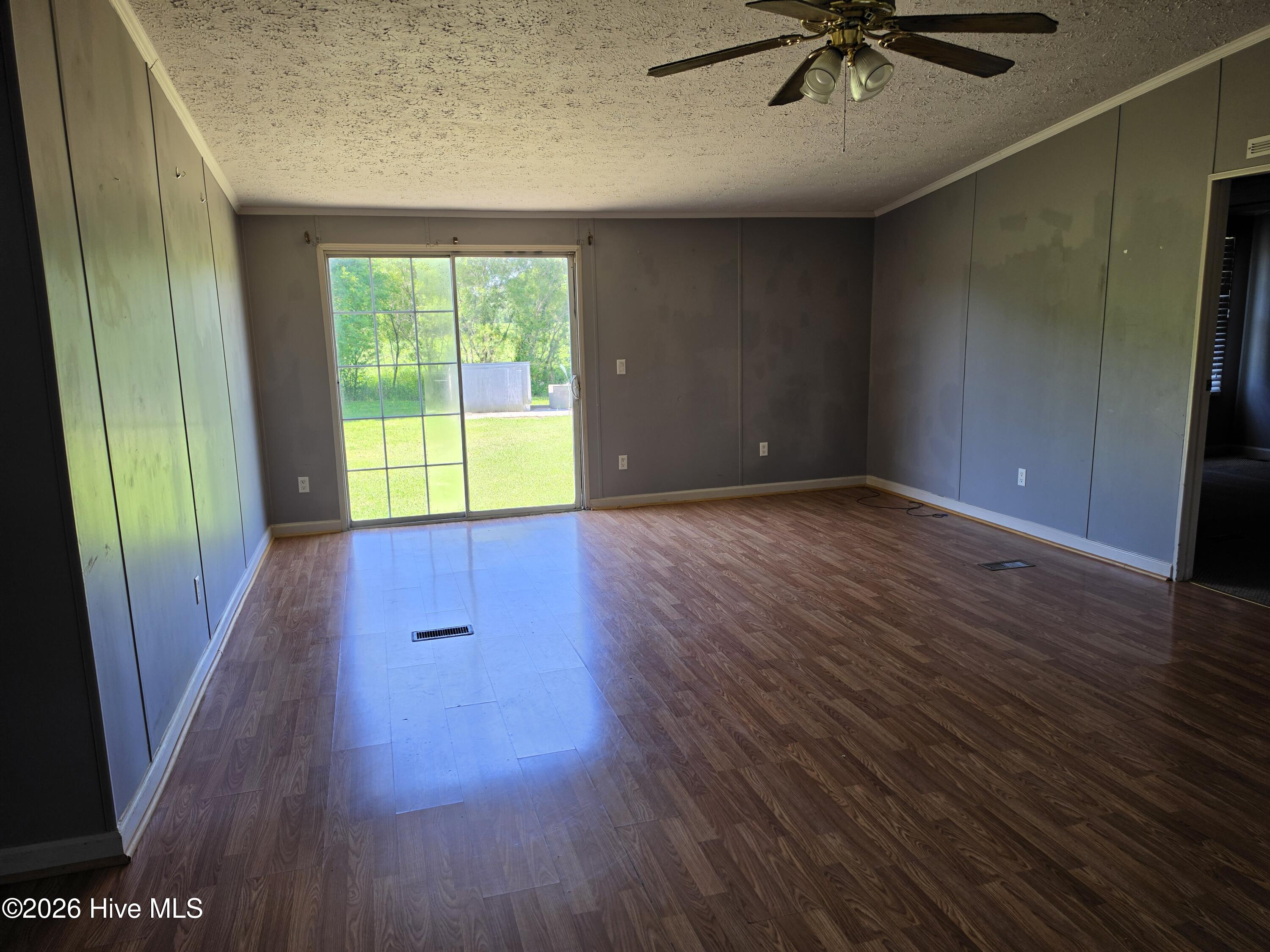 3rd image of 1142 E Nc 102 E, Ayden, NC 28513 | MLS# 100596794
