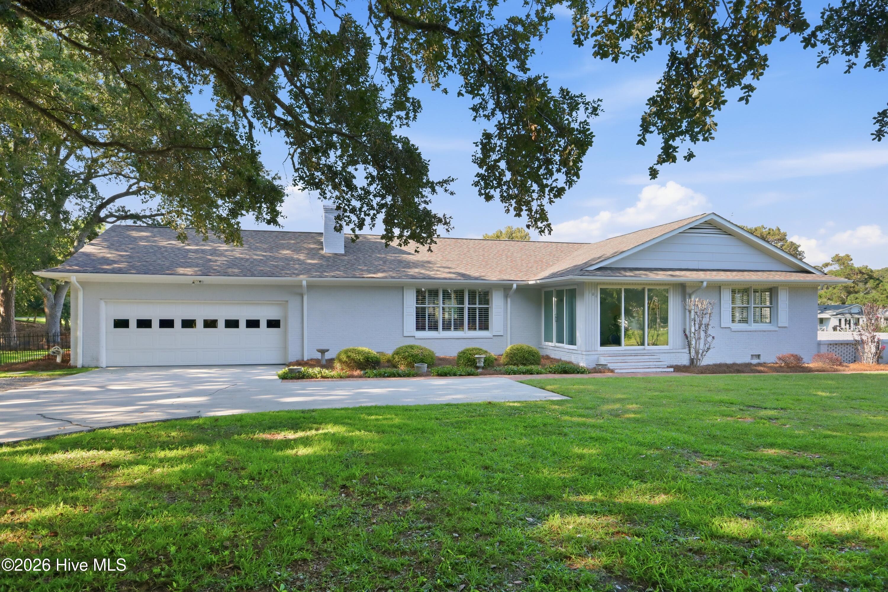 104 Sea Trace Lane,Newport