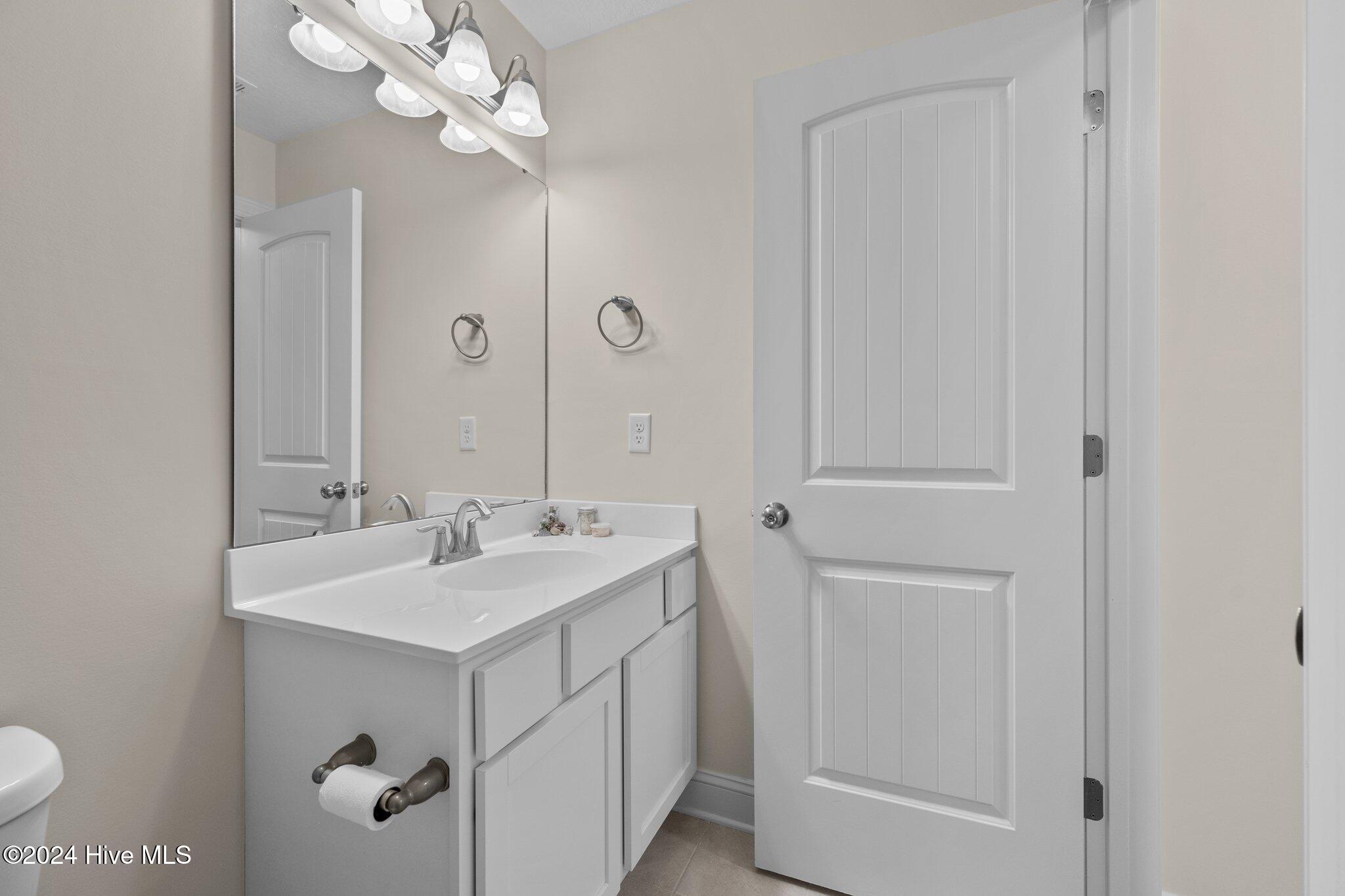 100551017 | Photo 32