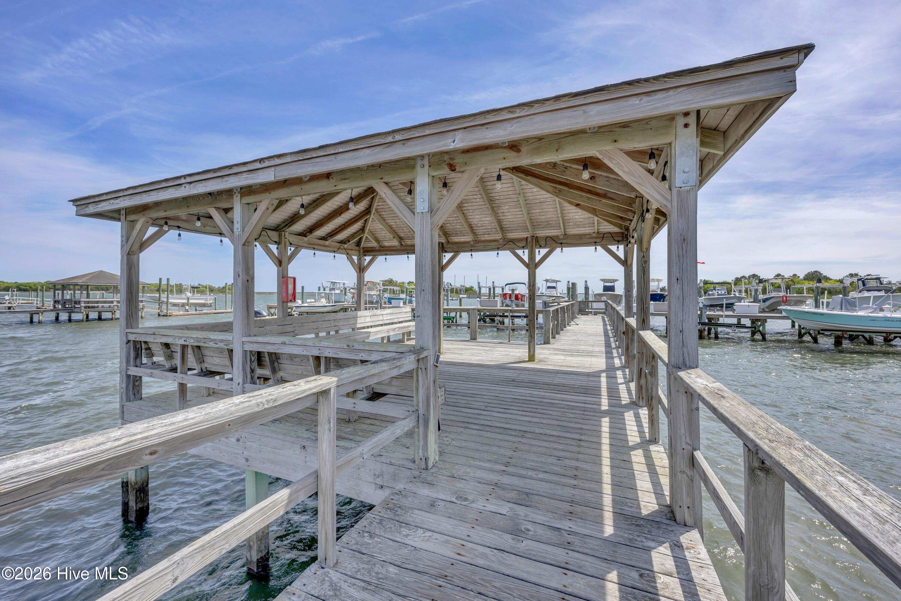 100566048 | Photo 68