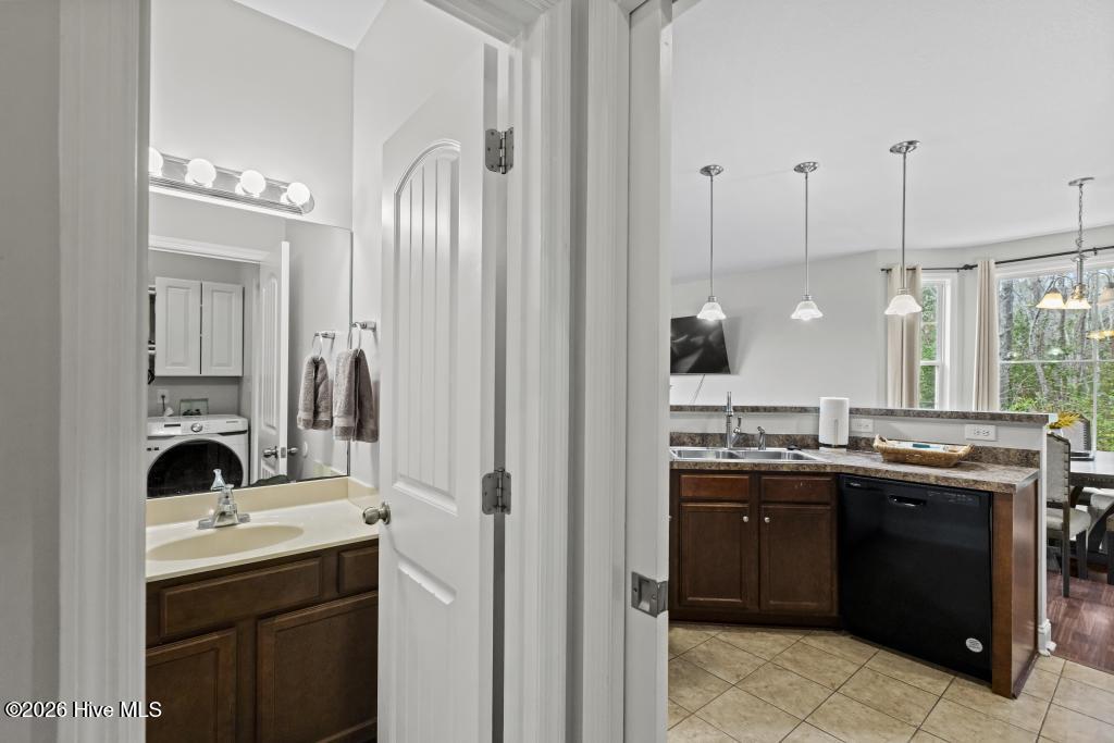 100551053 | Photo 18