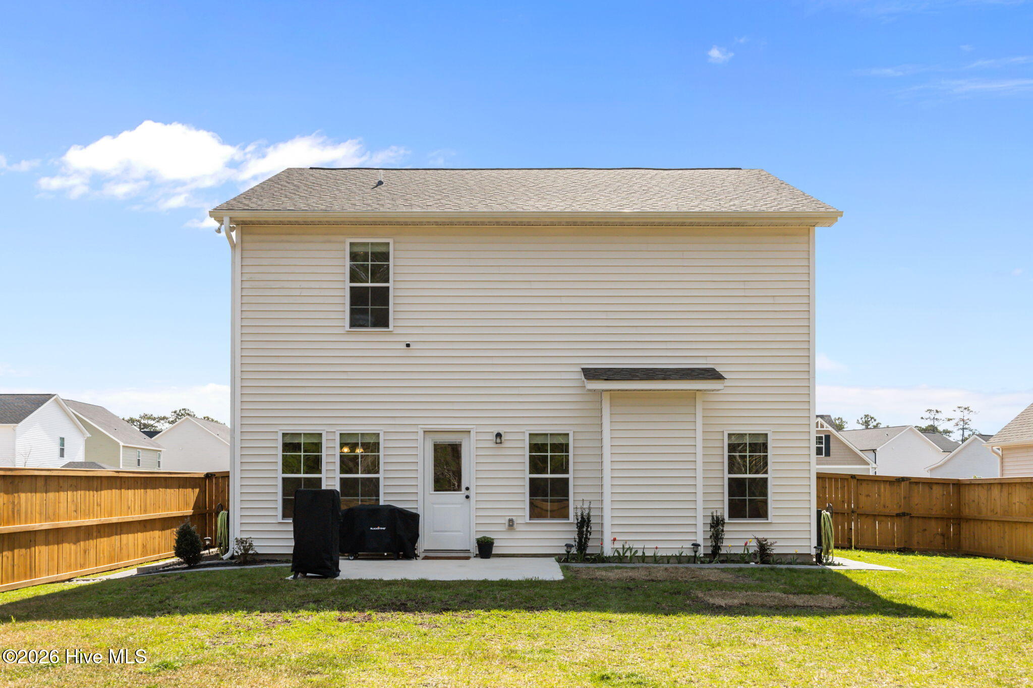 100561827 | Photo 44