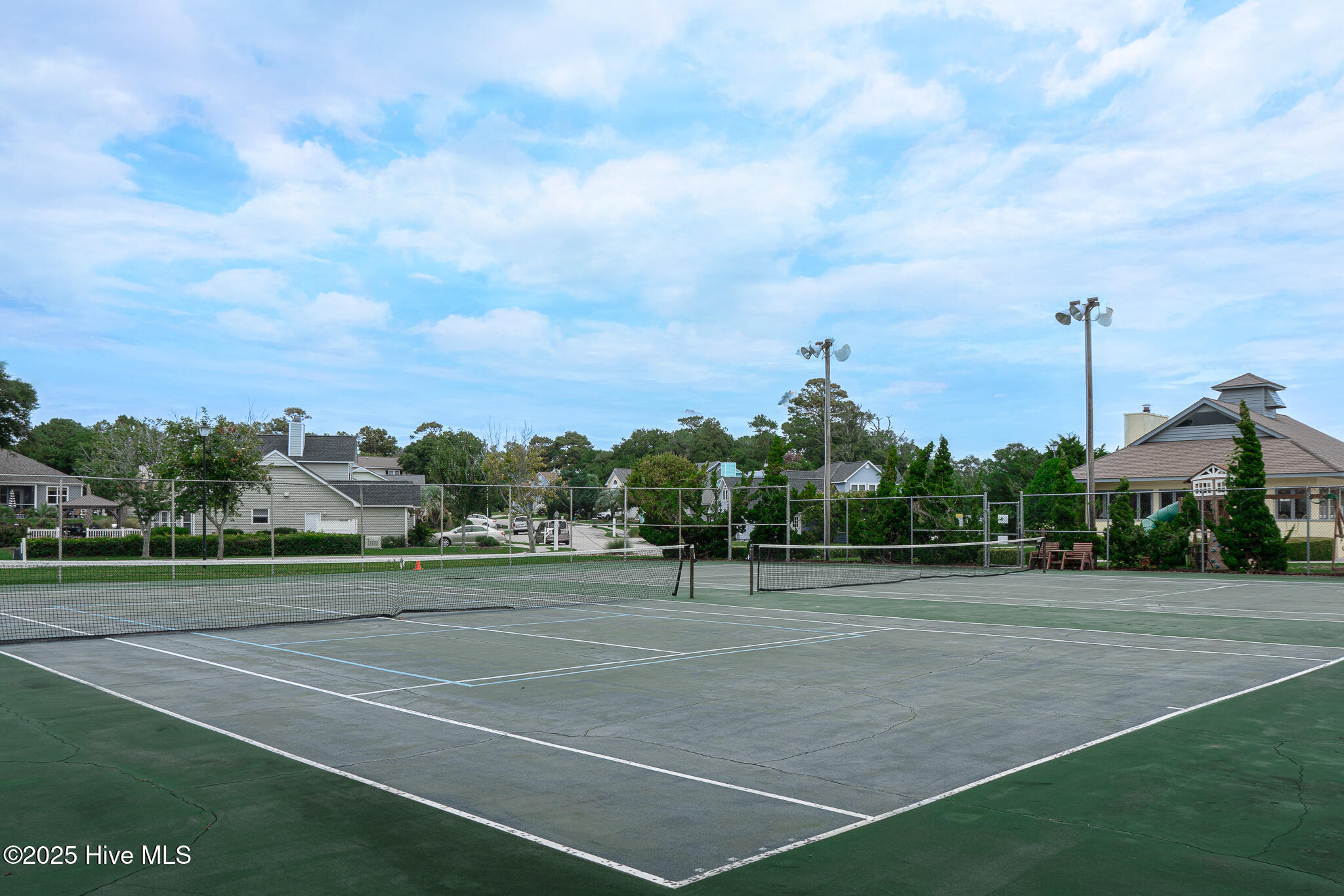 100526742 | Photo 73