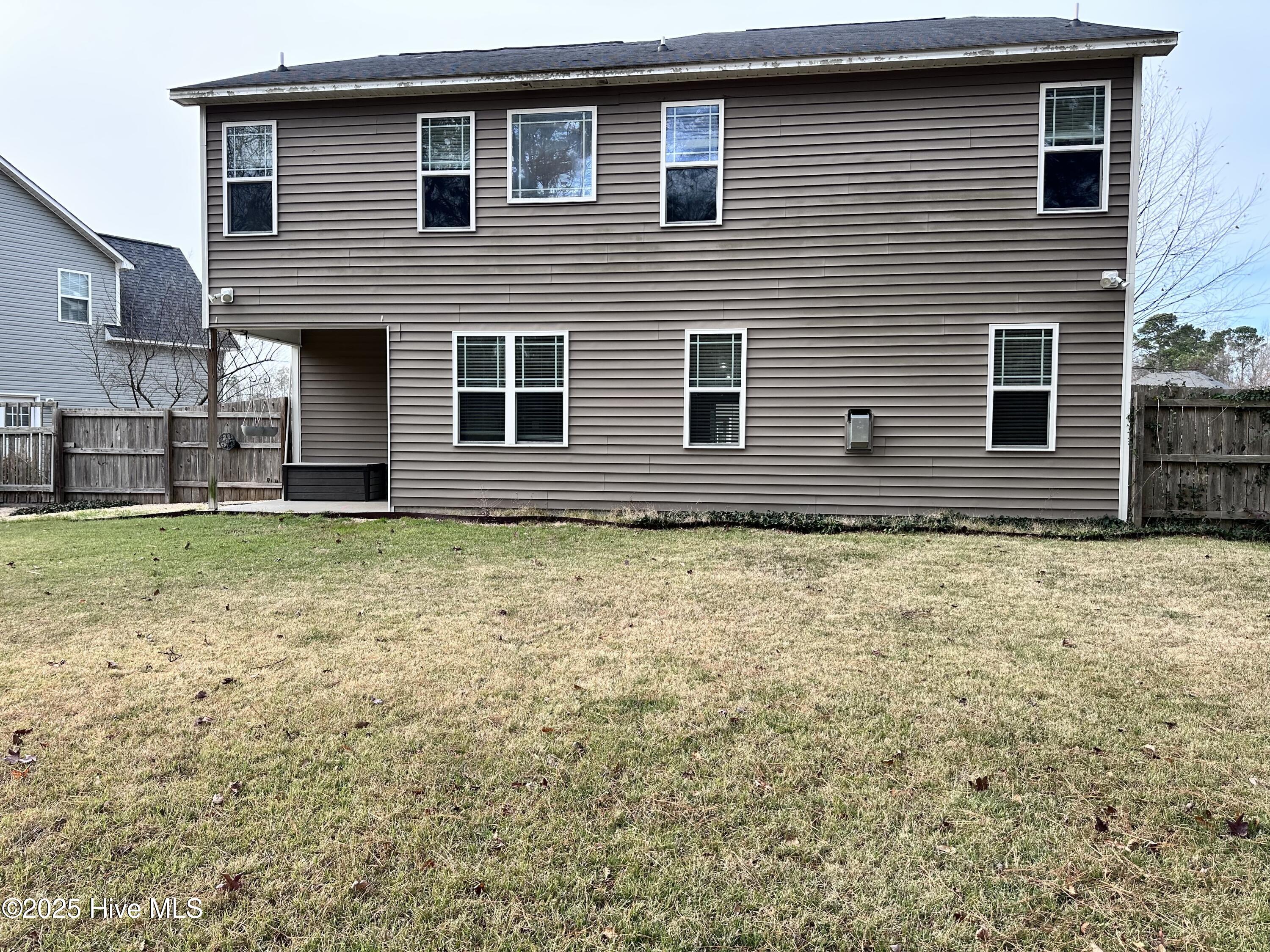 100544576 | Photo 40