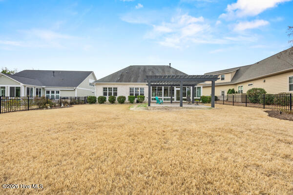 100557247 | Photo 30