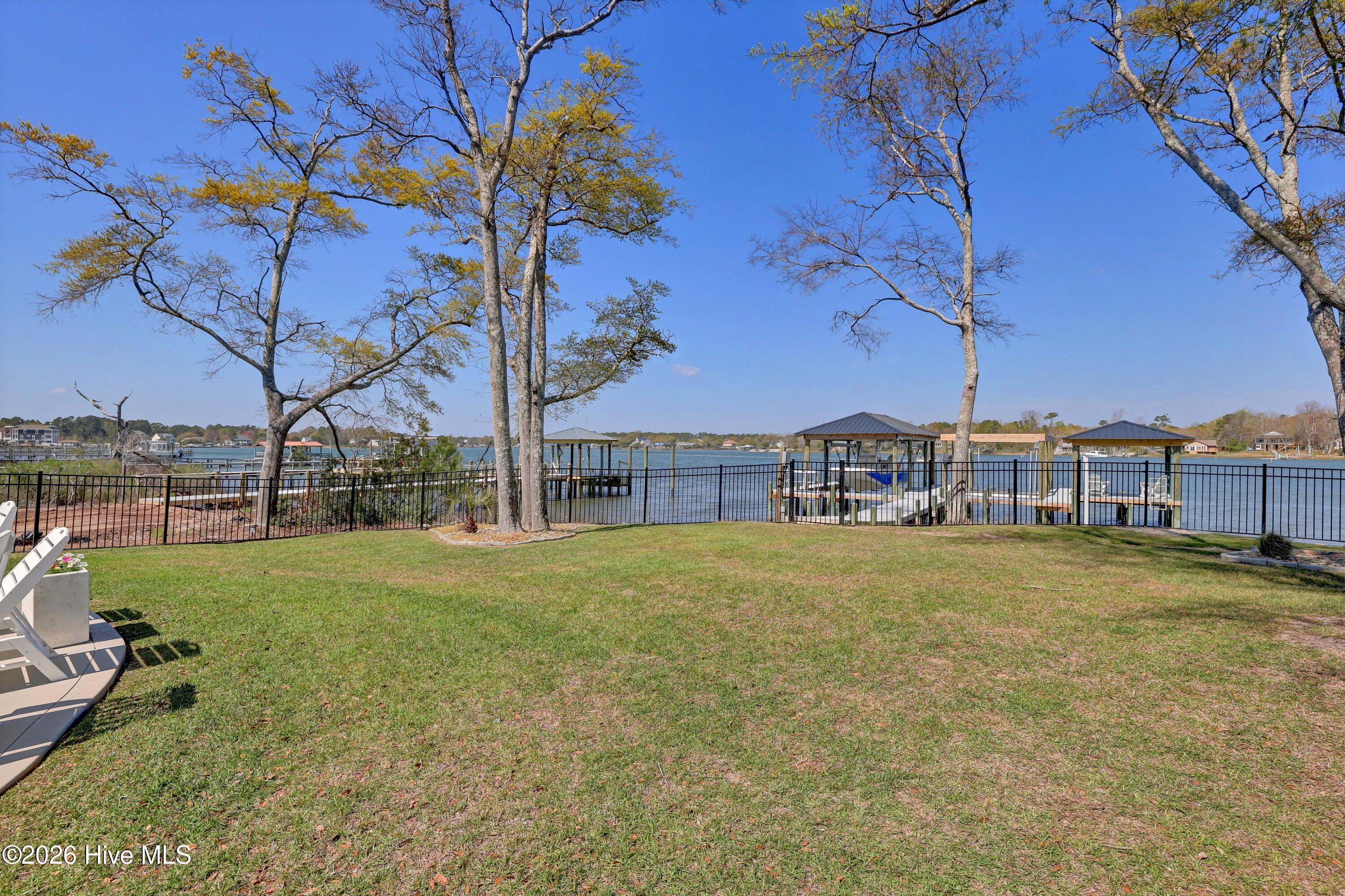 100564139 | Photo 57