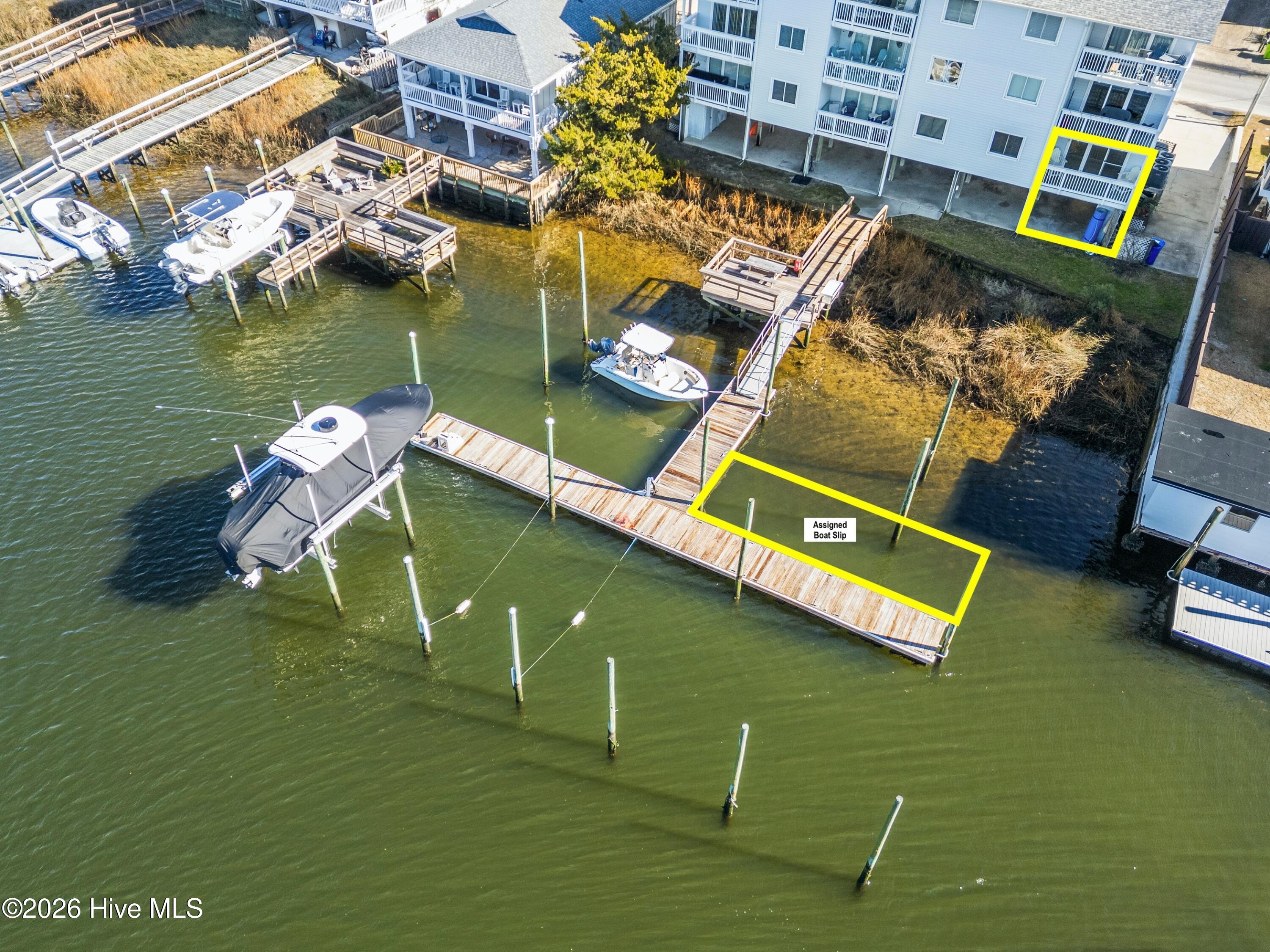 100550502 | Photo 35