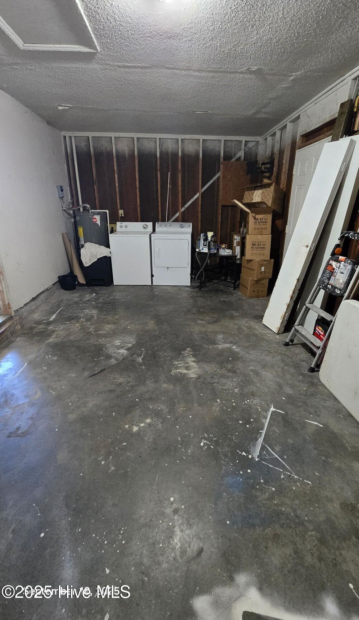 100533606 | Photo 15