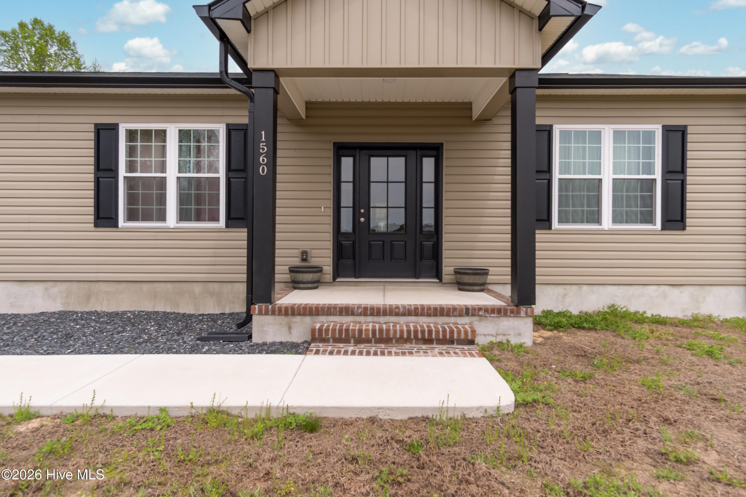 1560 White Oak River Road,Maysville