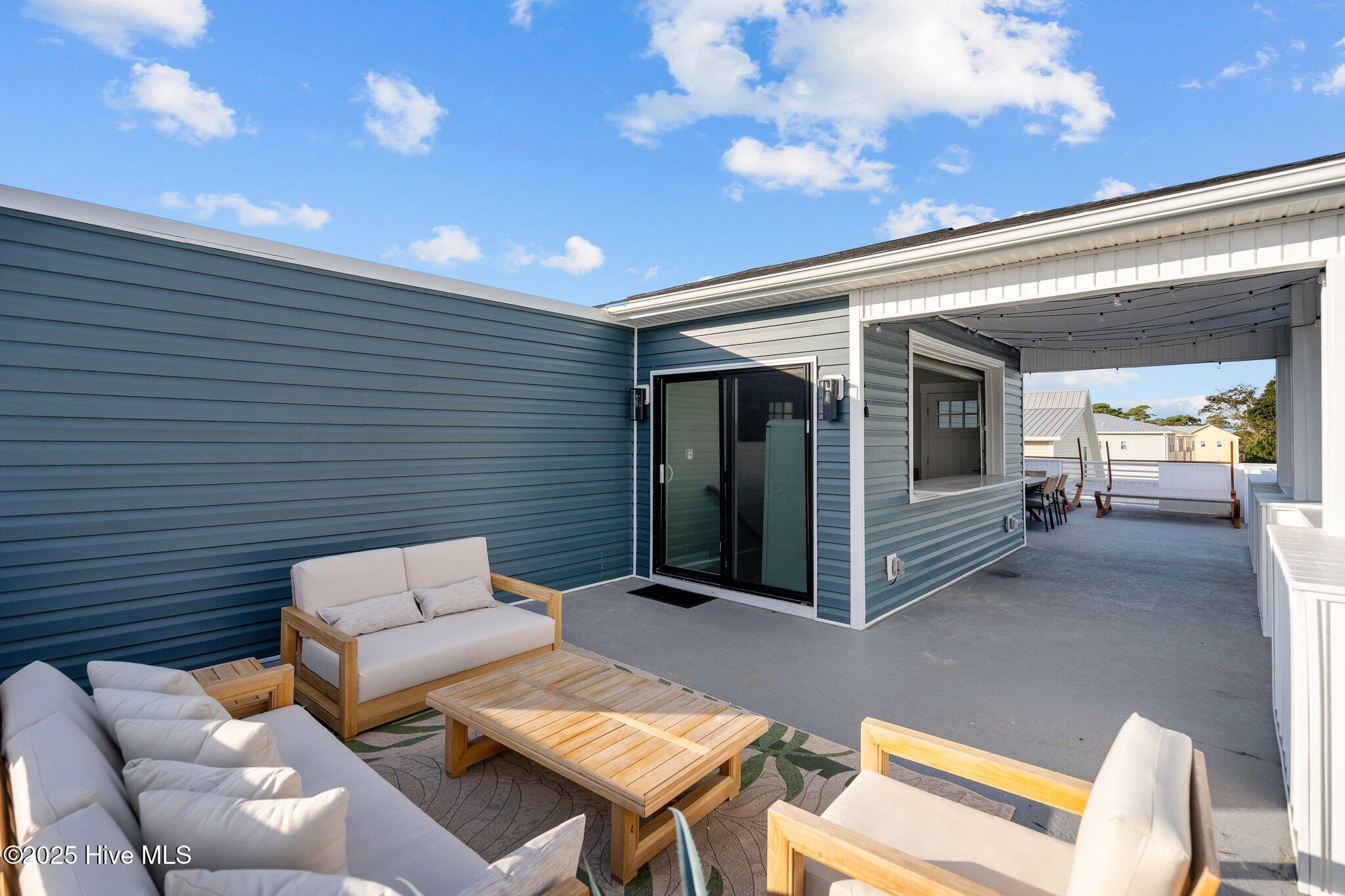 100537870 | Photo 64