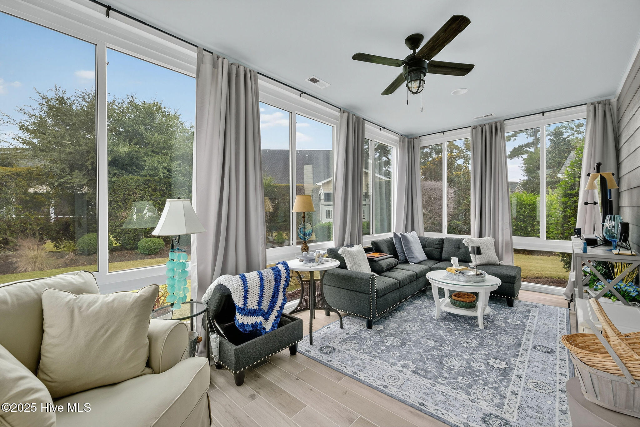 100538895 | Photo 37