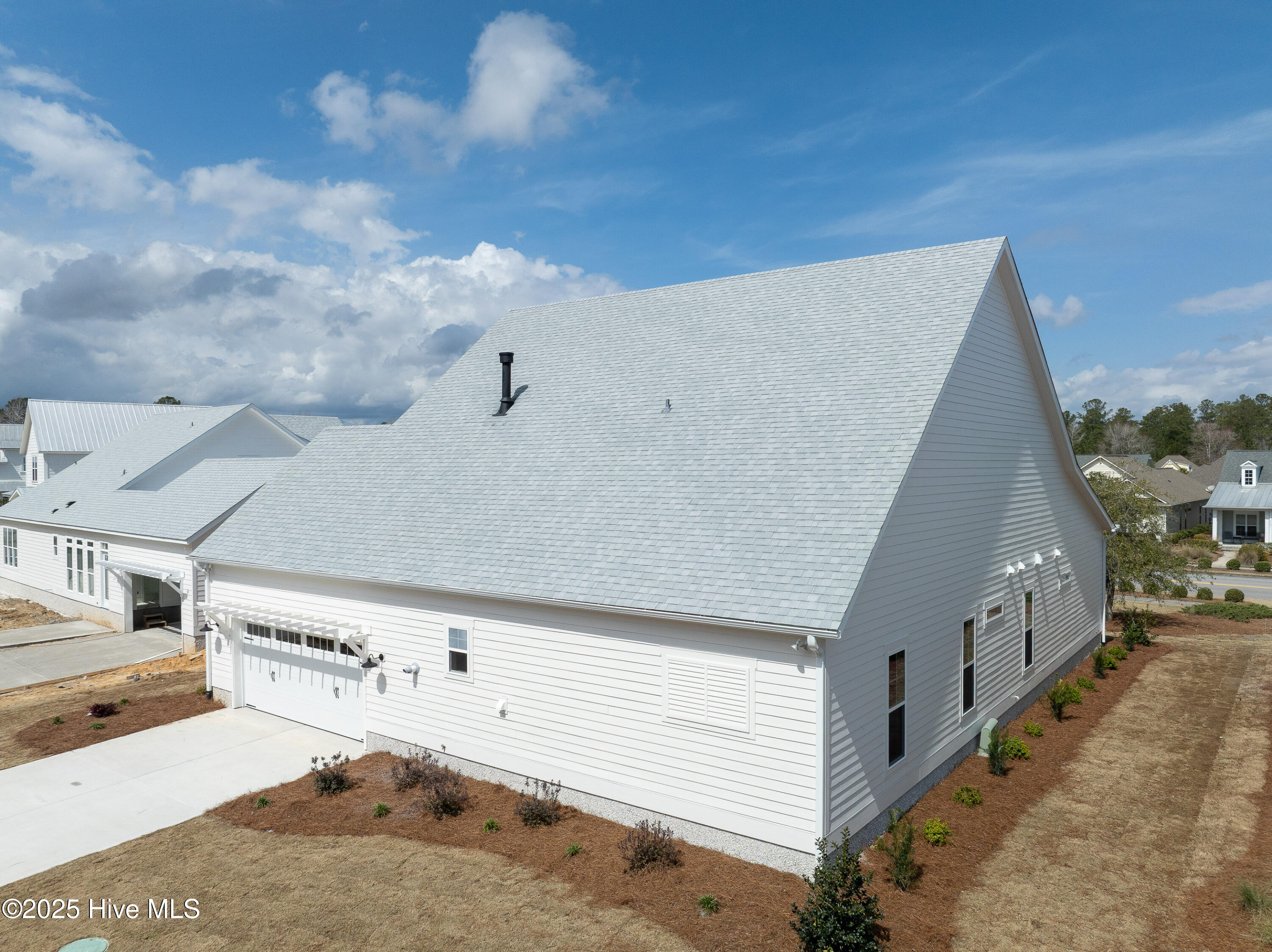 100471087 | Photo 43