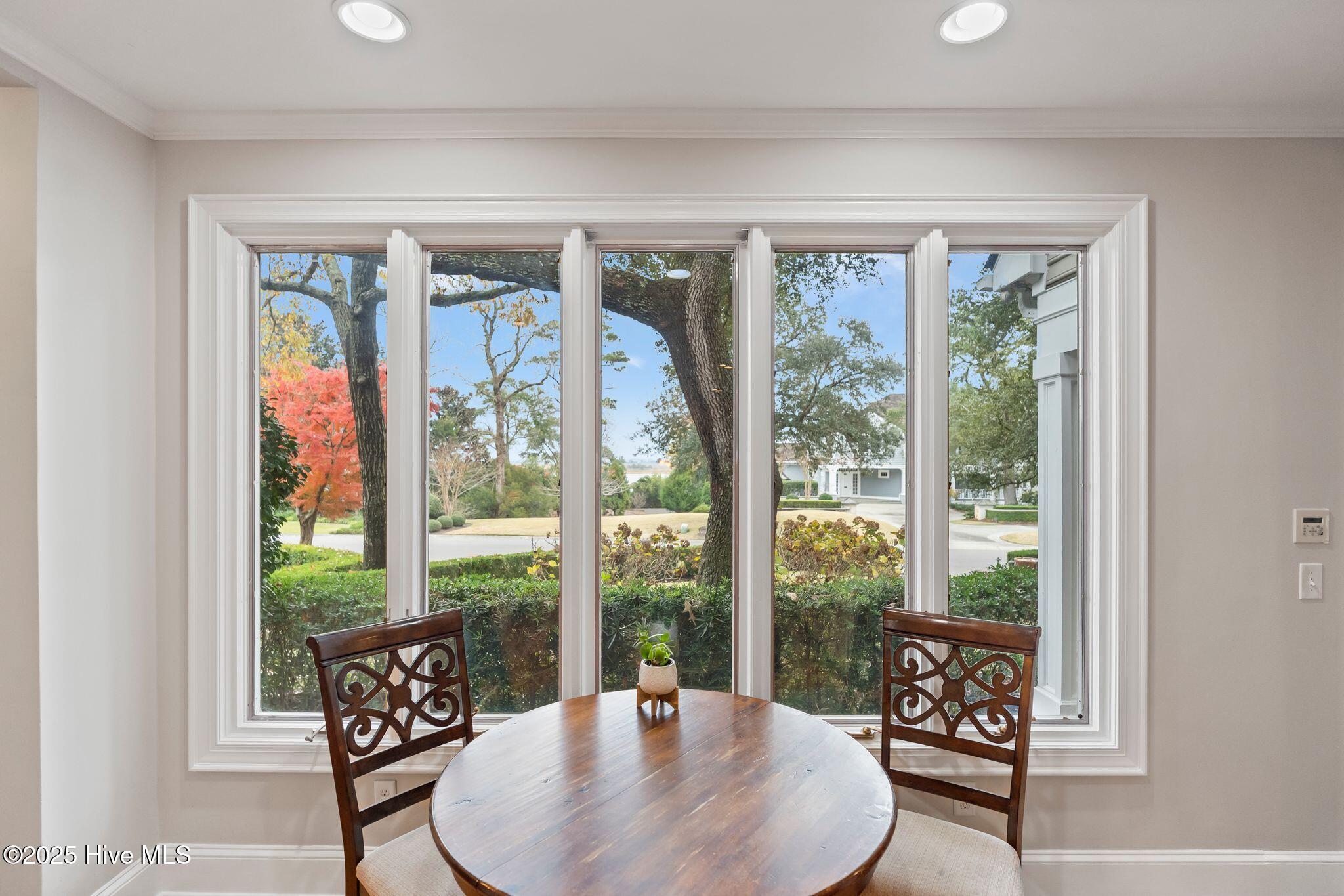 100530857 | Photo 21