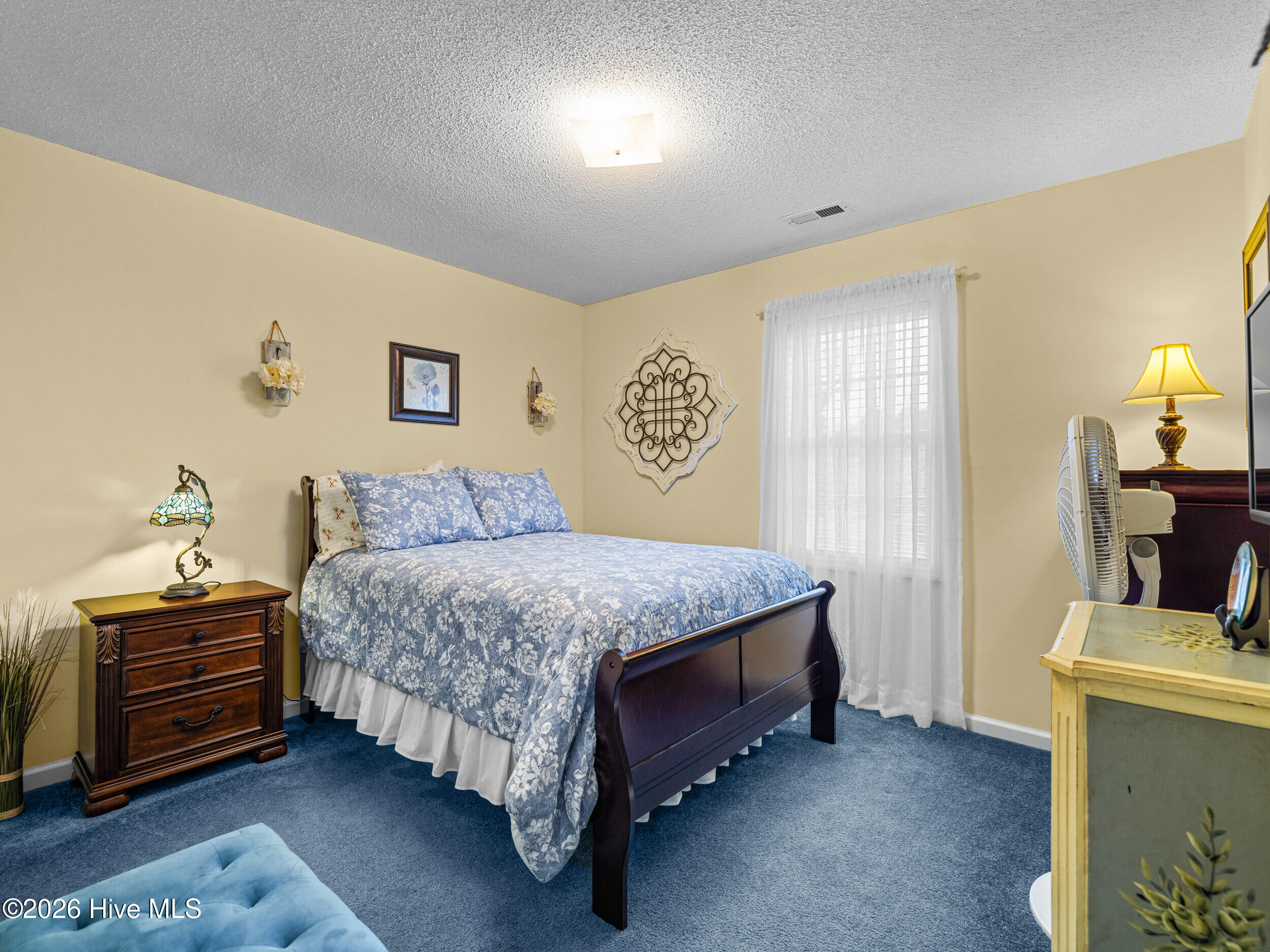 100551107 | Photo 41