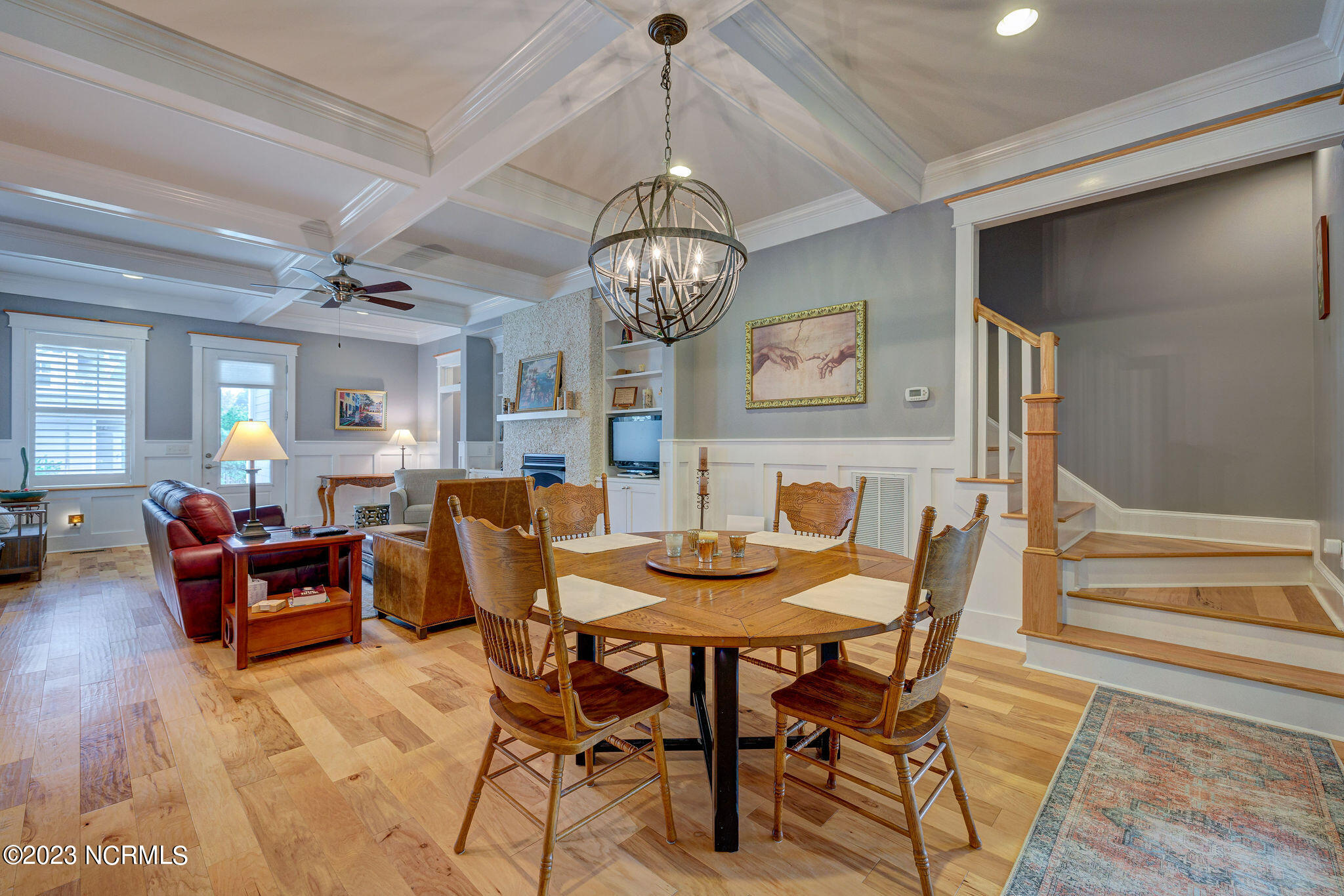 100568046 | Photo 24