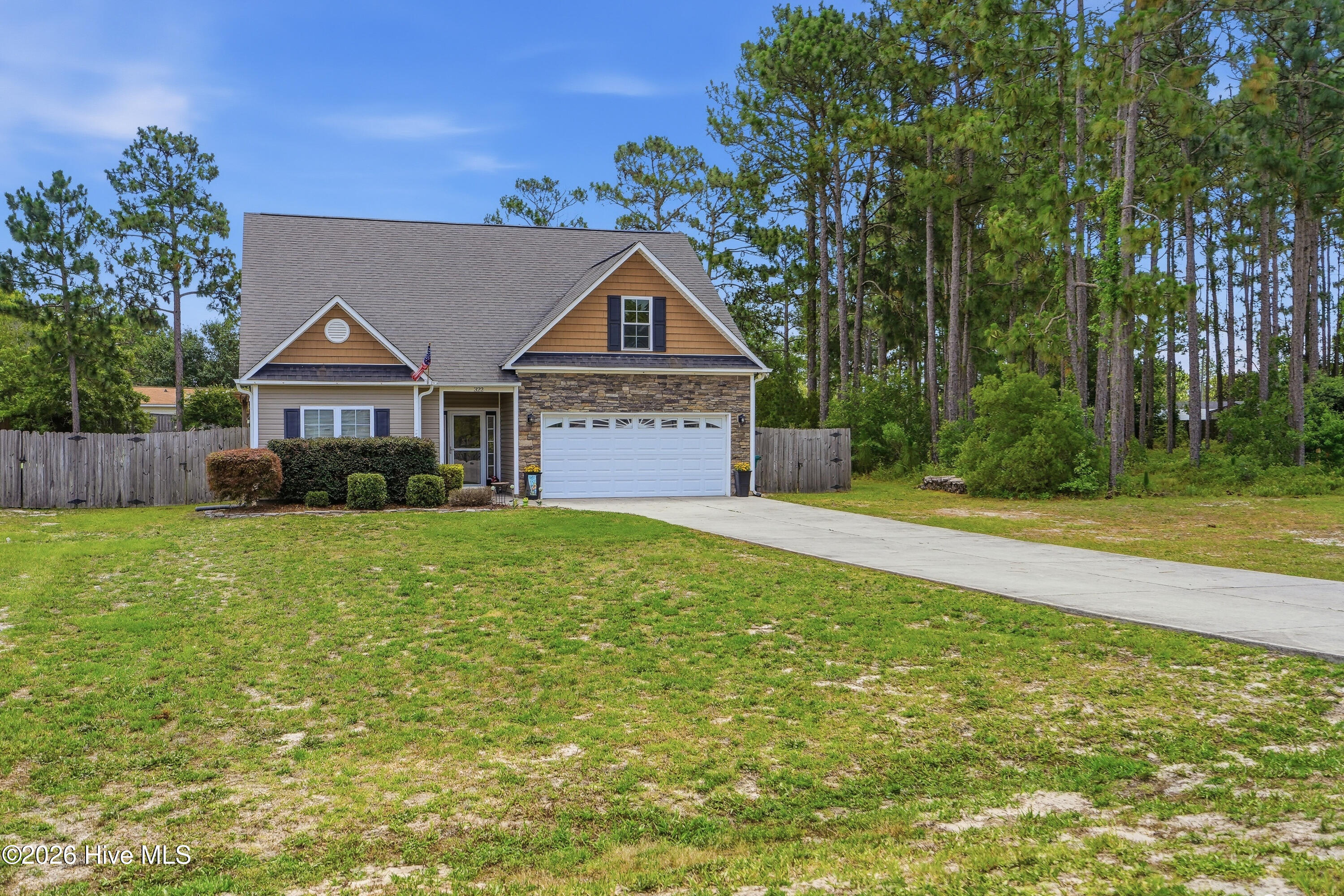 322 Inverness Drive,Hubert