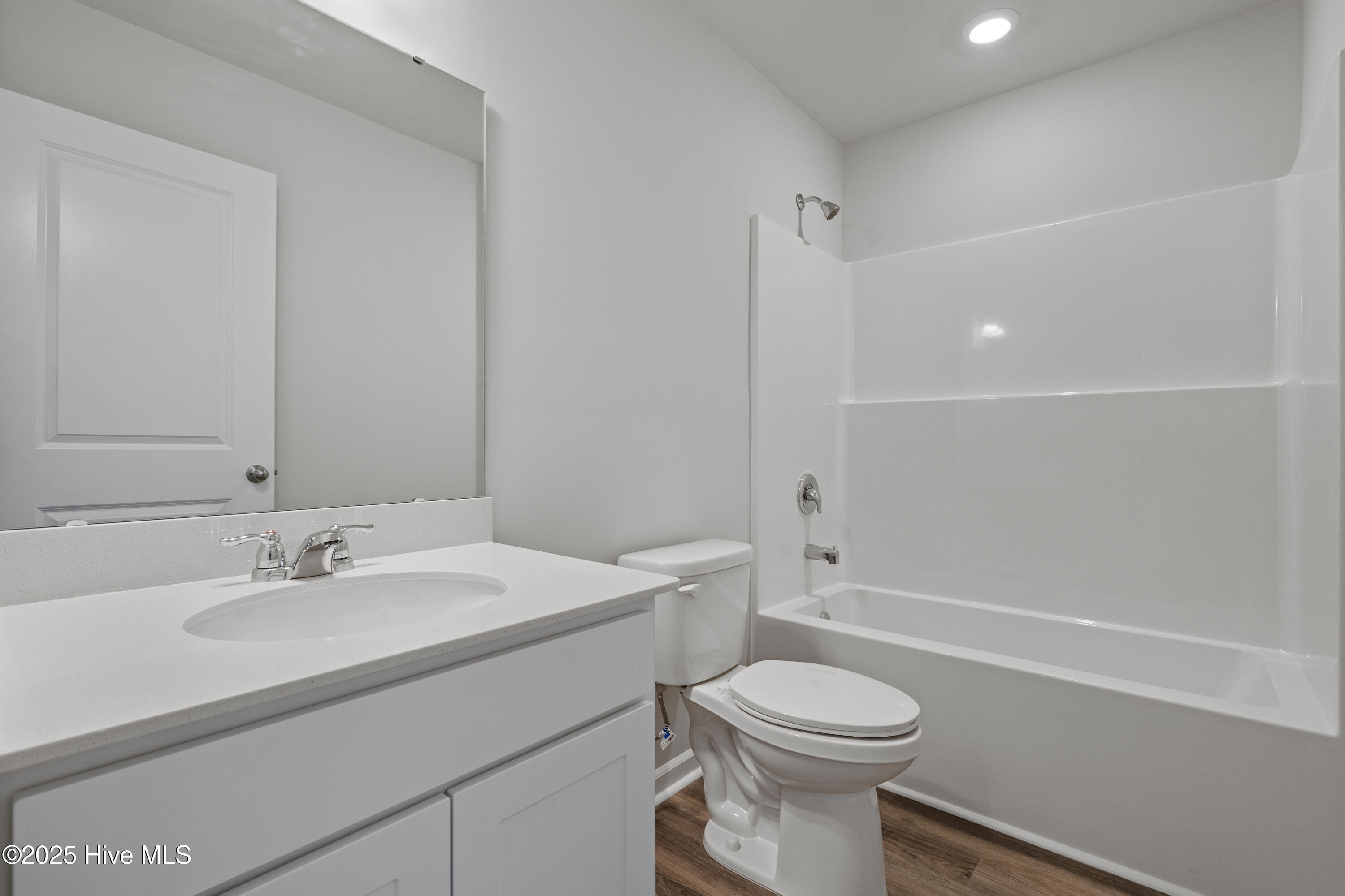 100528310 | Photo 31