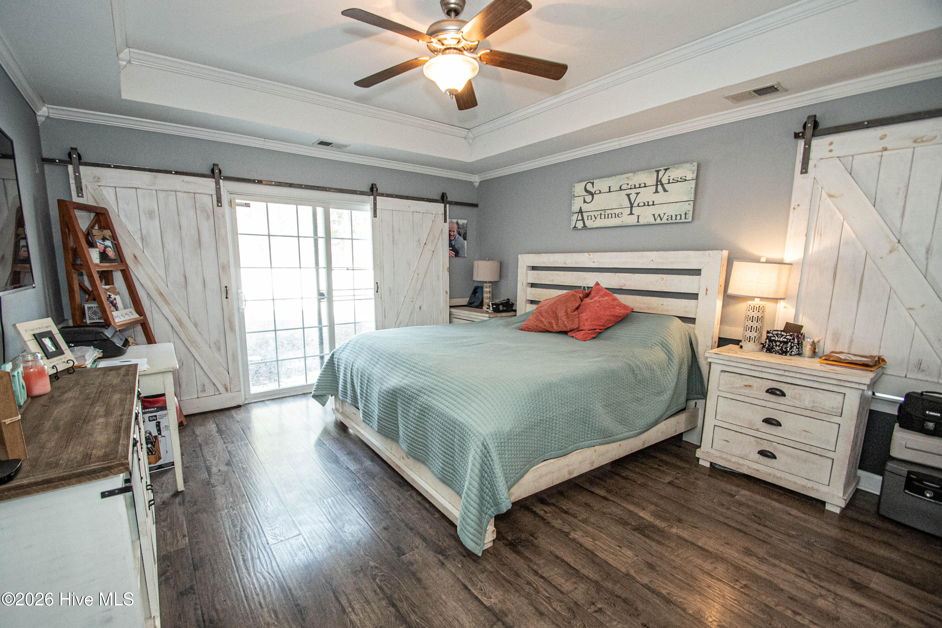 100553026 | Photo 44