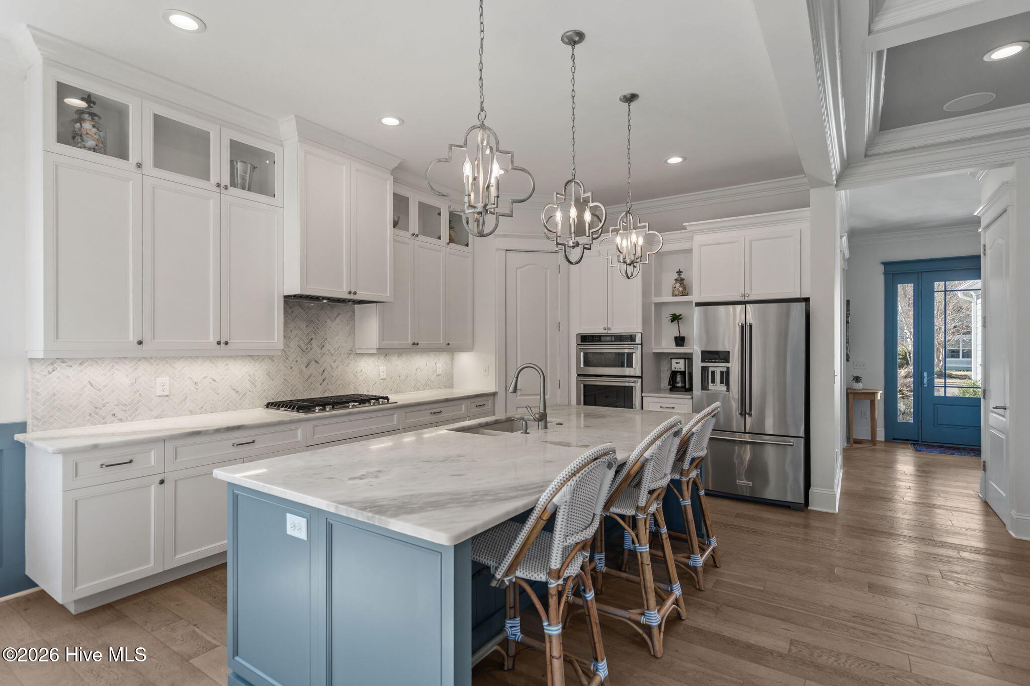 100559894 | Photo 12