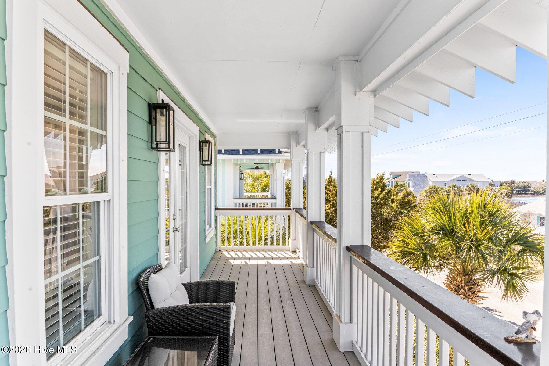 100557261 | Photo 10