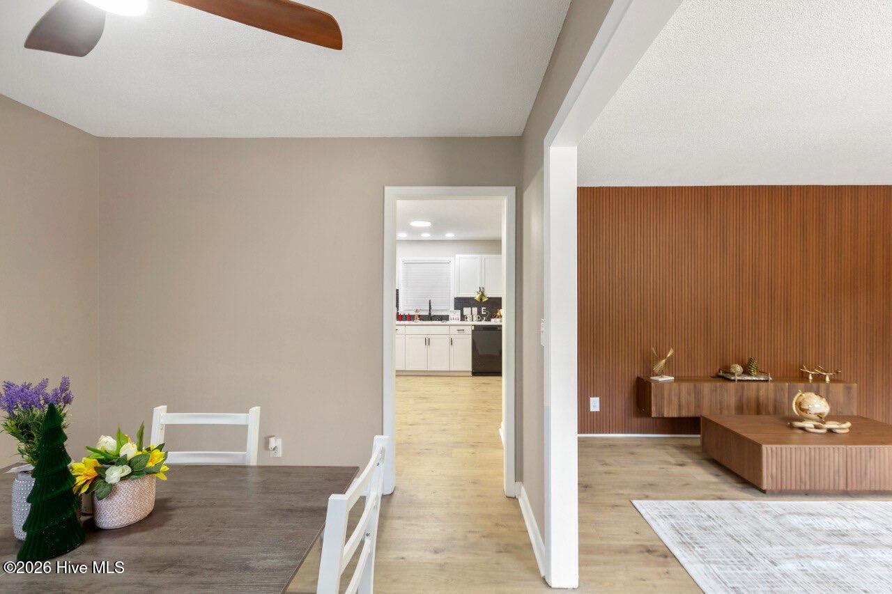 100562203 | Photo 12