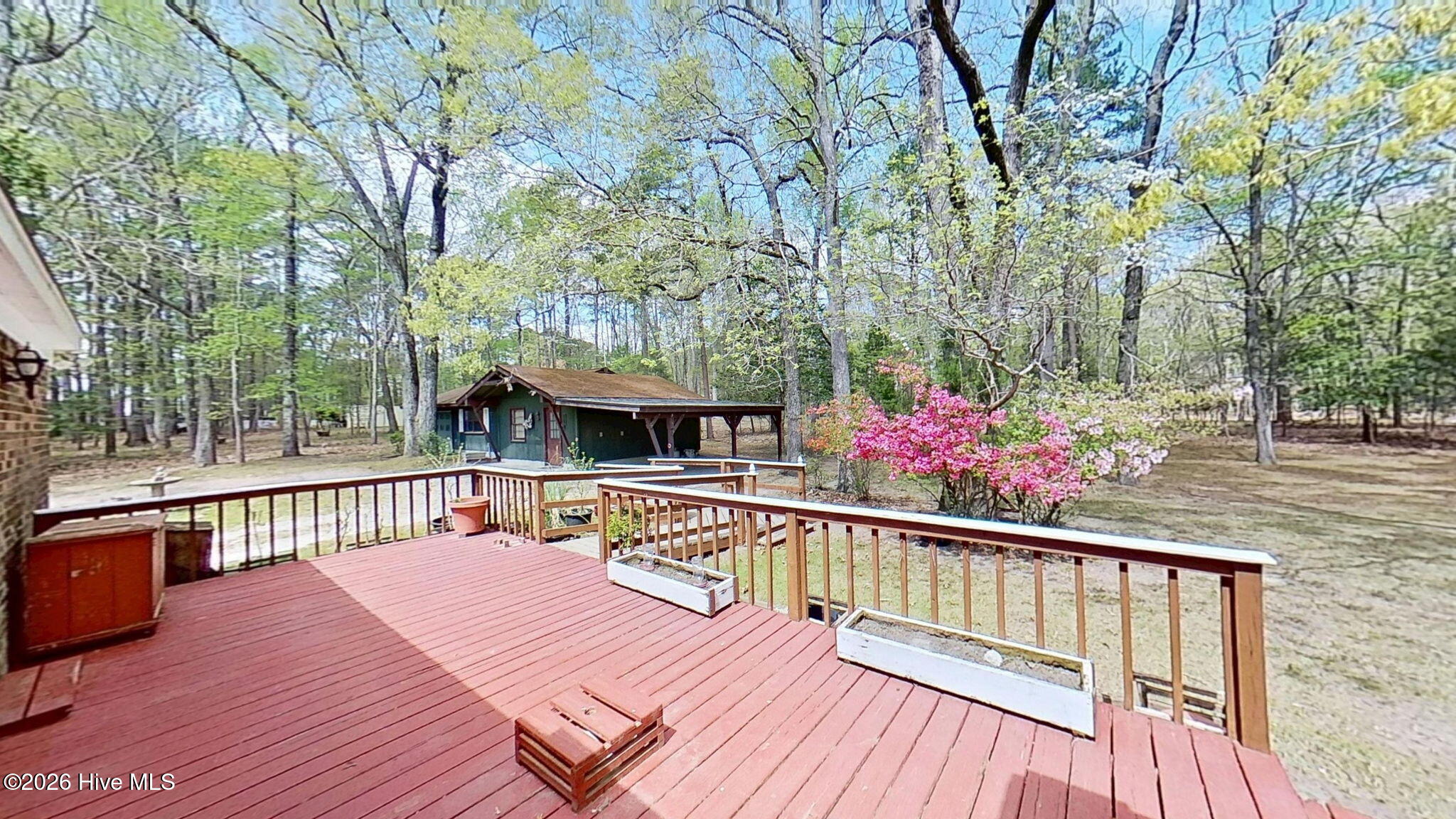 512 Raymond Drive,Arapahoe