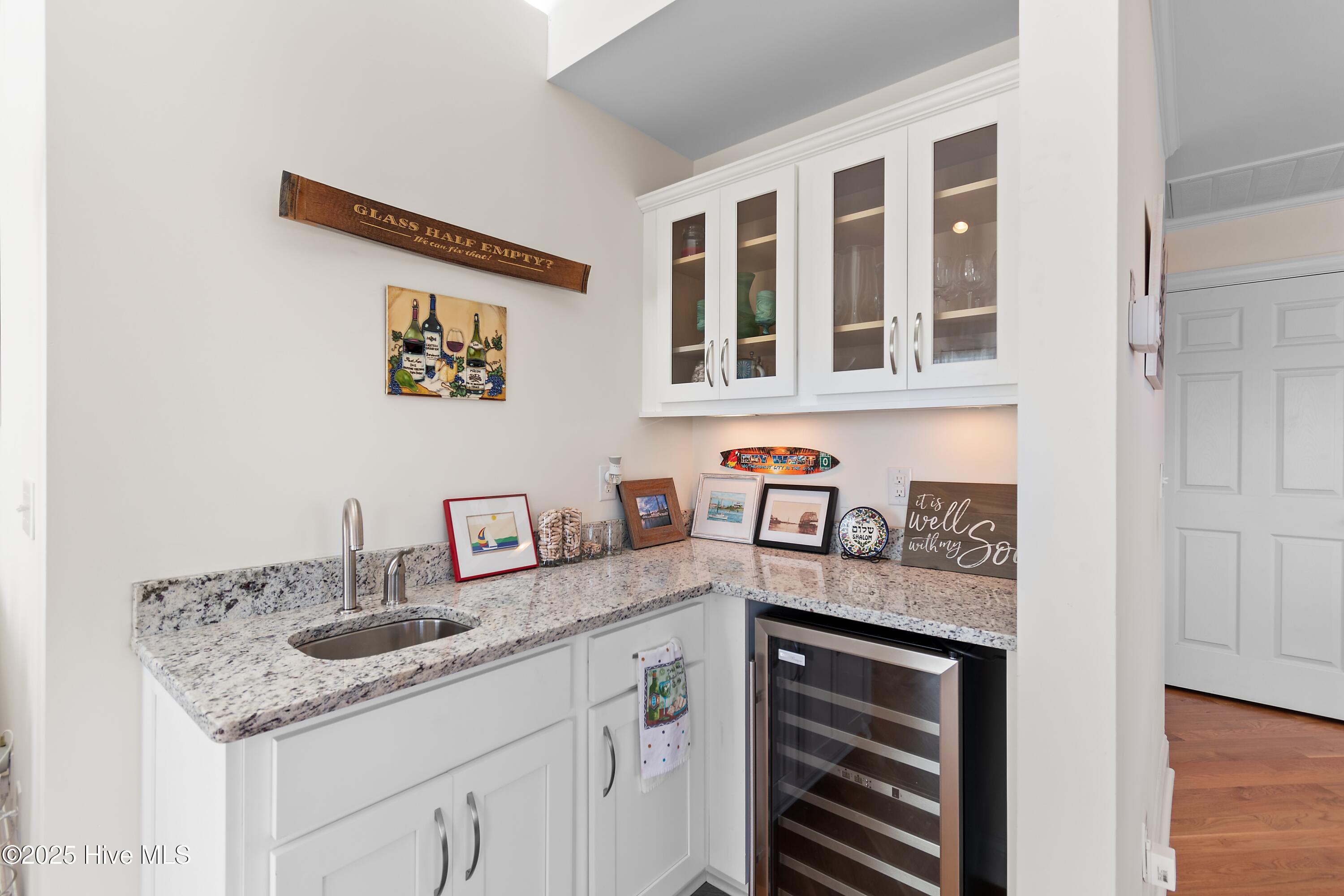 100534441 | Photo 11