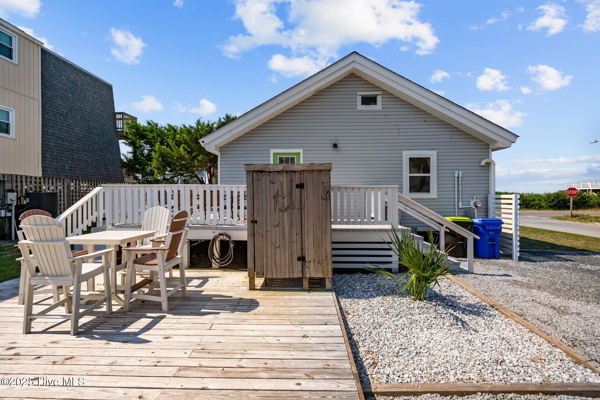 100537194 | Photo 29