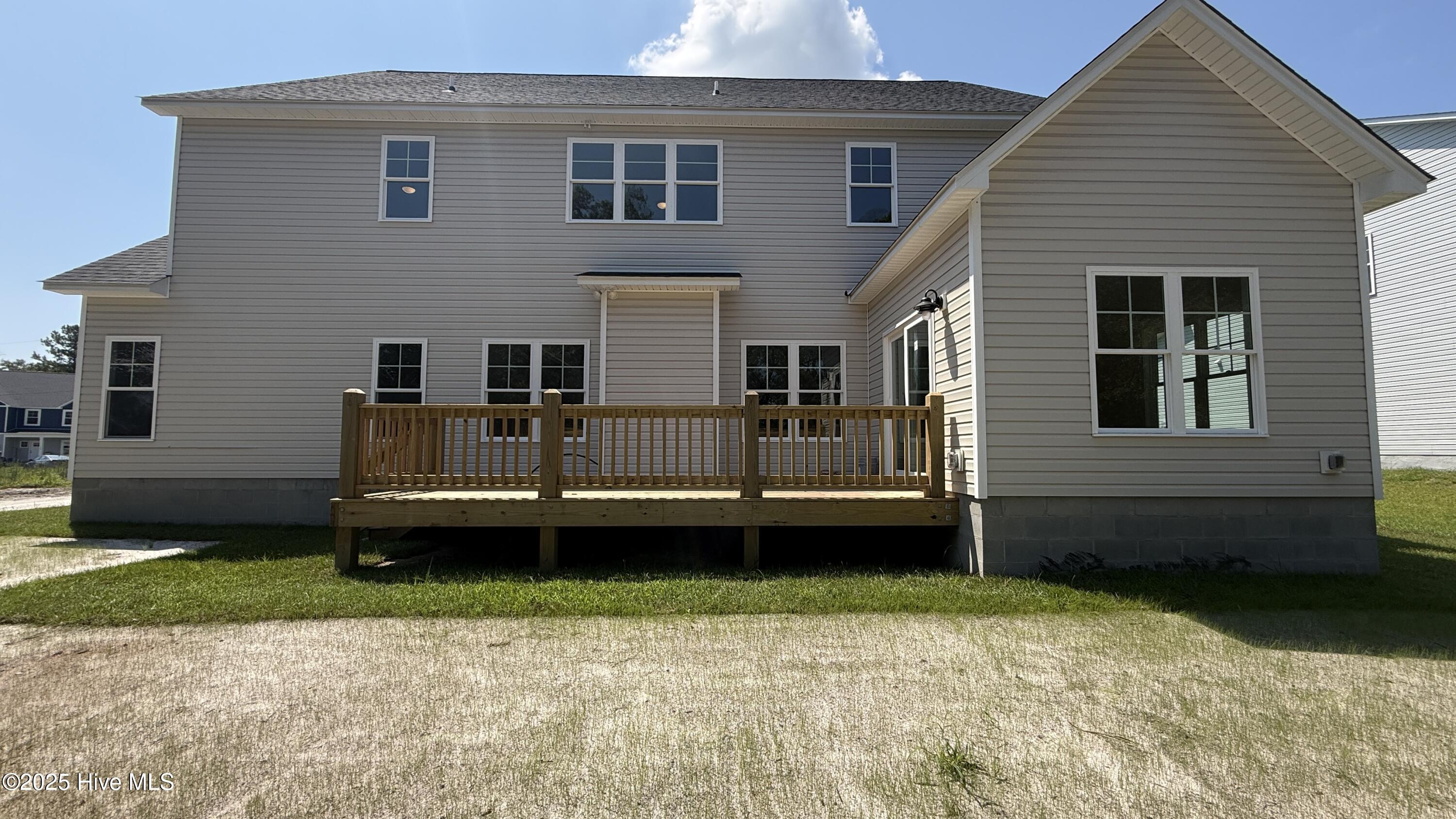 100500370 | Photo 26